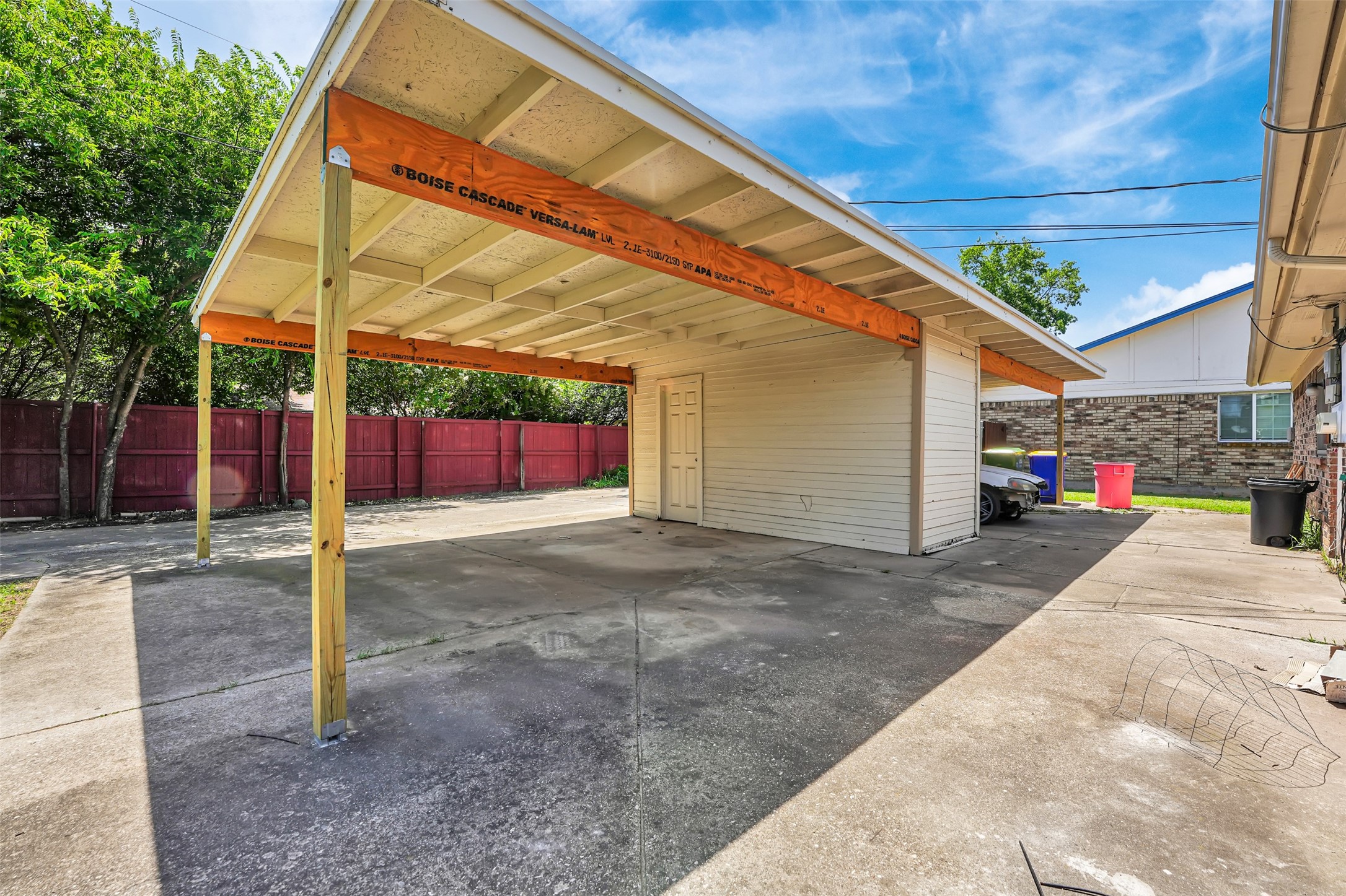 405 S Las Vegas Trail White Settlement TX 76108