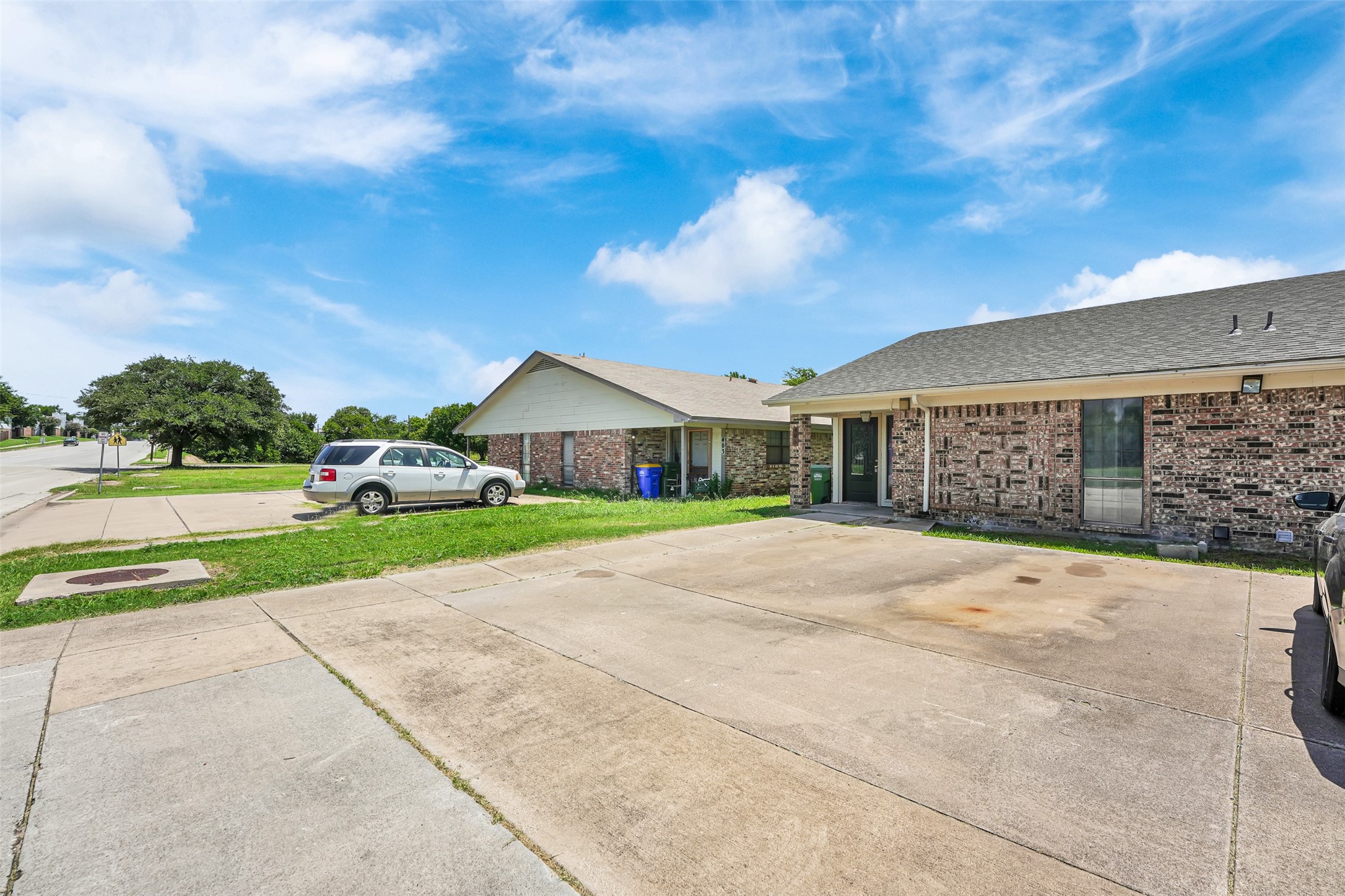 405 S Las Vegas Trail White Settlement TX 76108