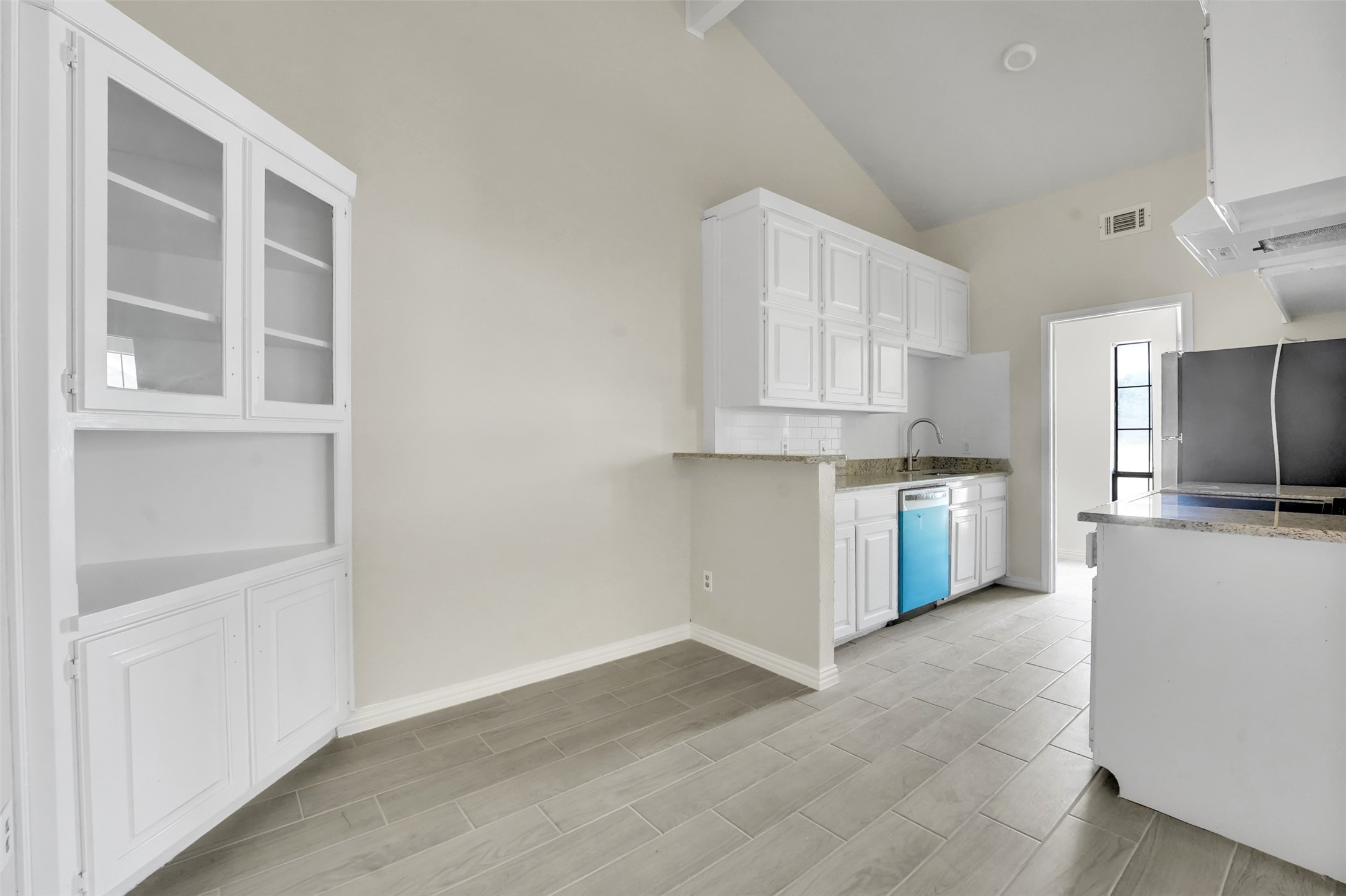 405 S Las Vegas Trail White Settlement TX 76108