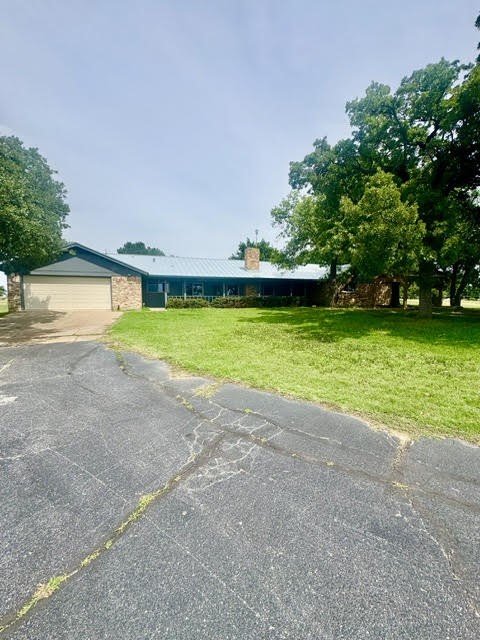 938 County Road 3341 Paradise TX 76073