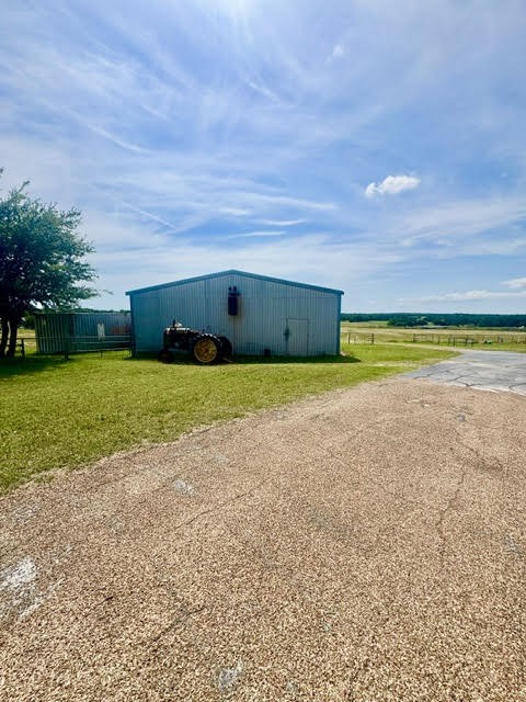 938 County Road 3341 Paradise TX 76073