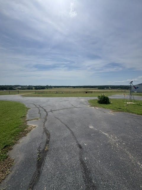 938 County Road 3341 Paradise TX 76073