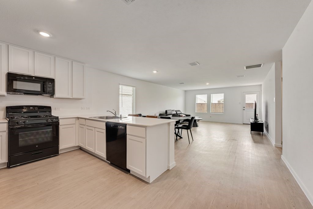 14112 Hammersmith Street Pilot Point TX 76258