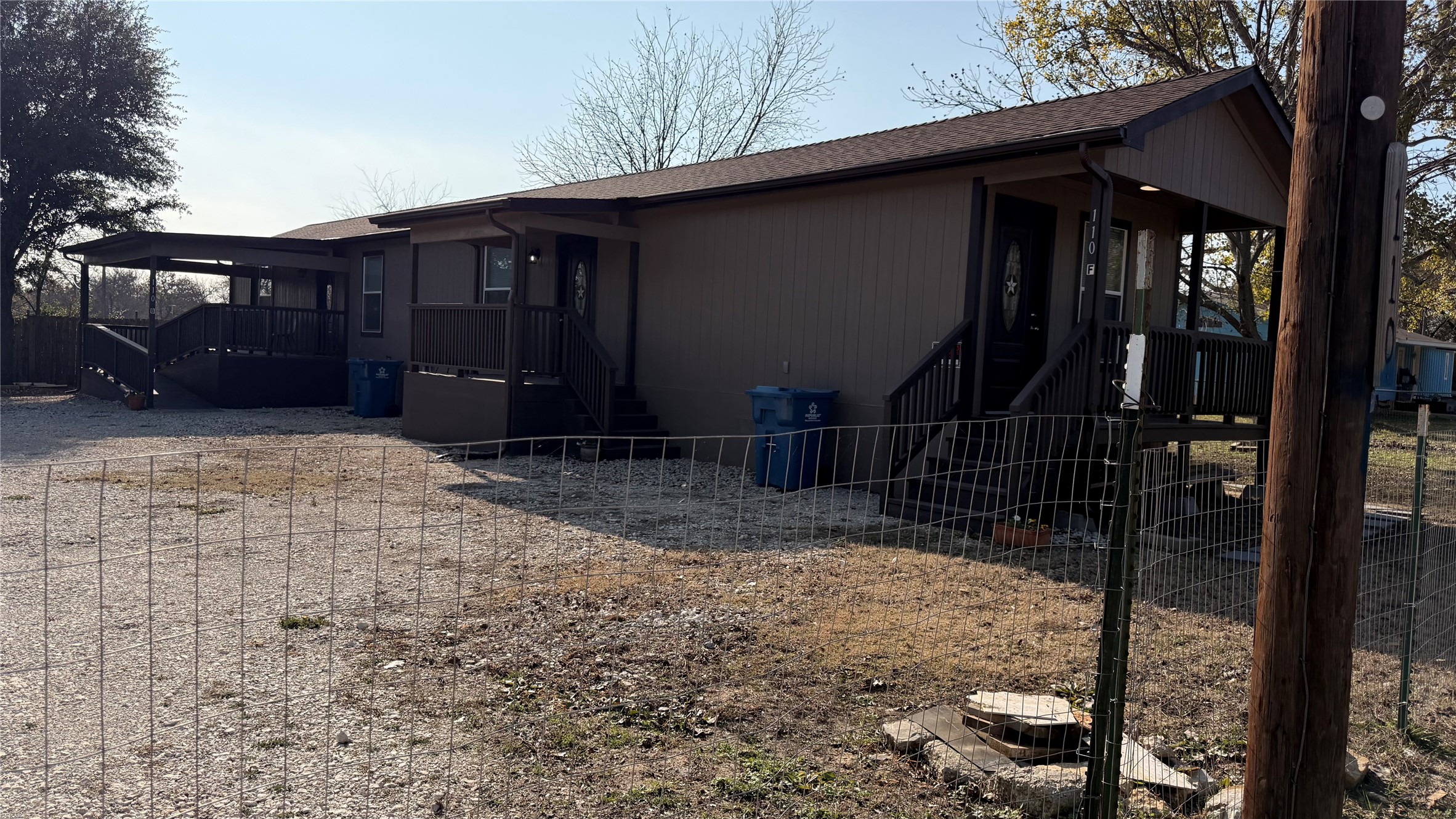 110 Crockett Street Valley View TX 76272