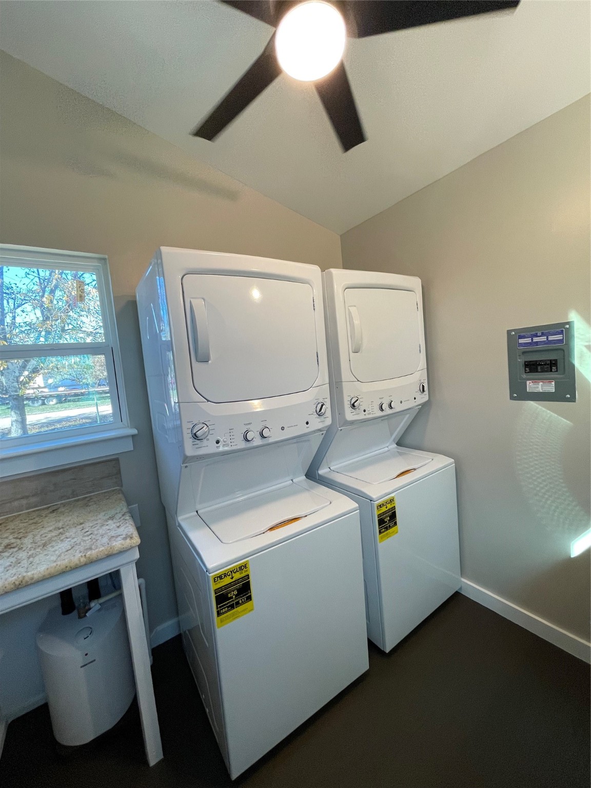 110 Crockett Street Valley View TX 76272
