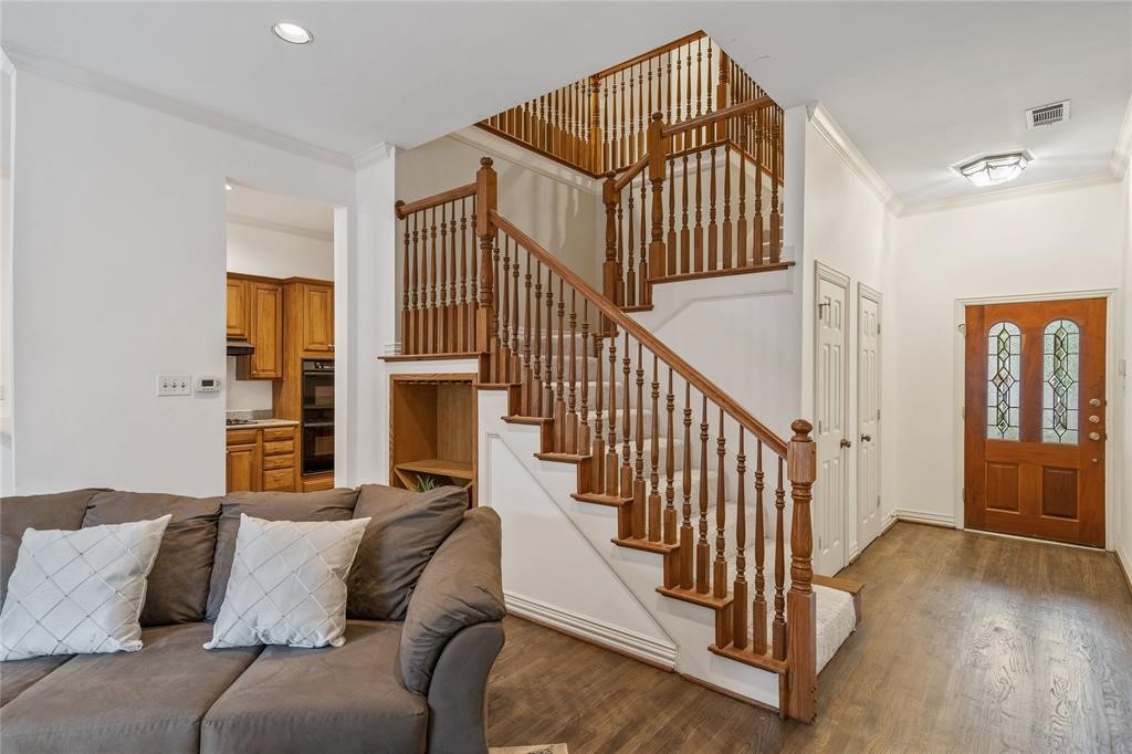 7 Stonebriar Court Dallas TX 75206