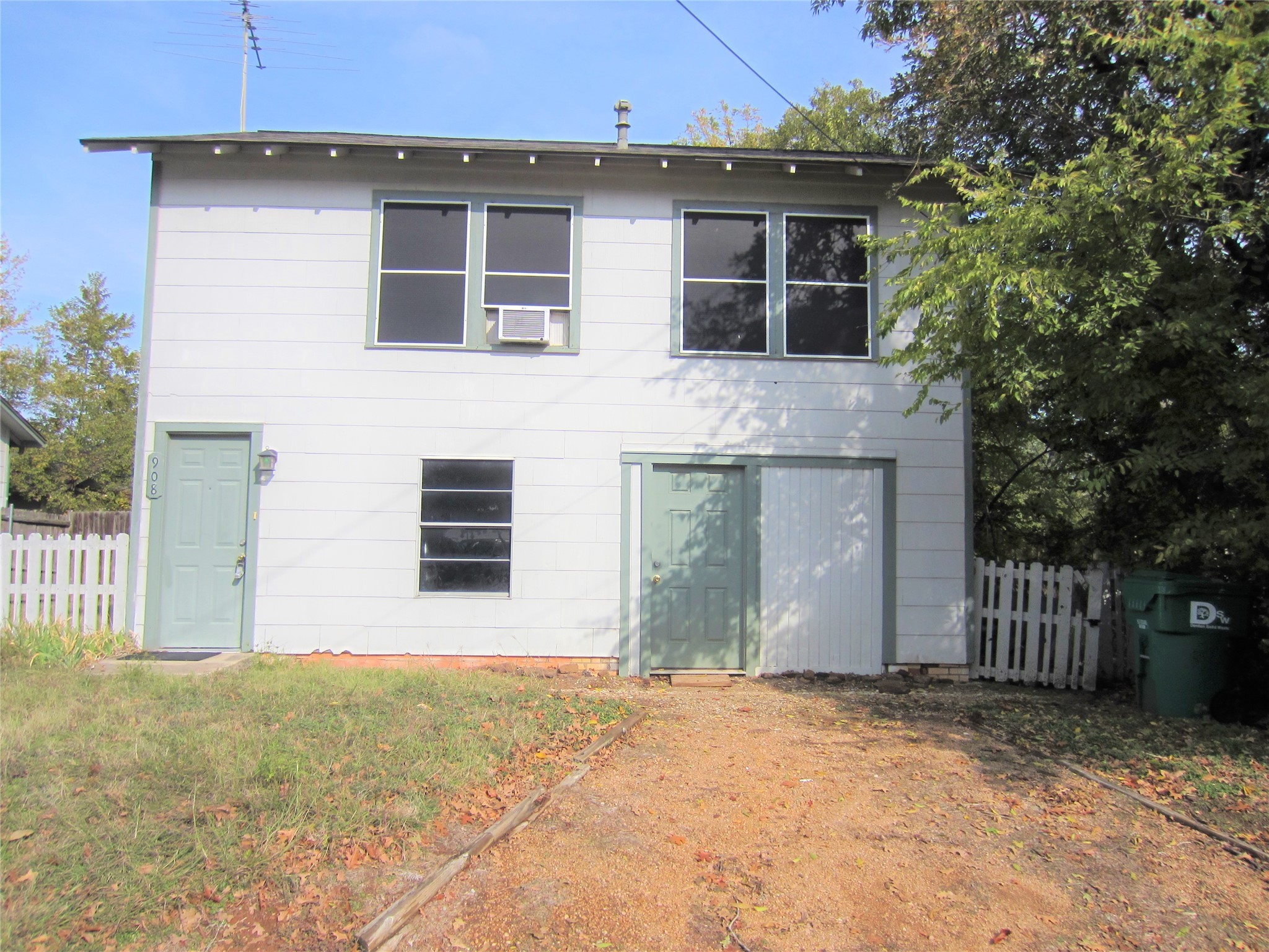 908 Greenlee Street Denton TX 76201