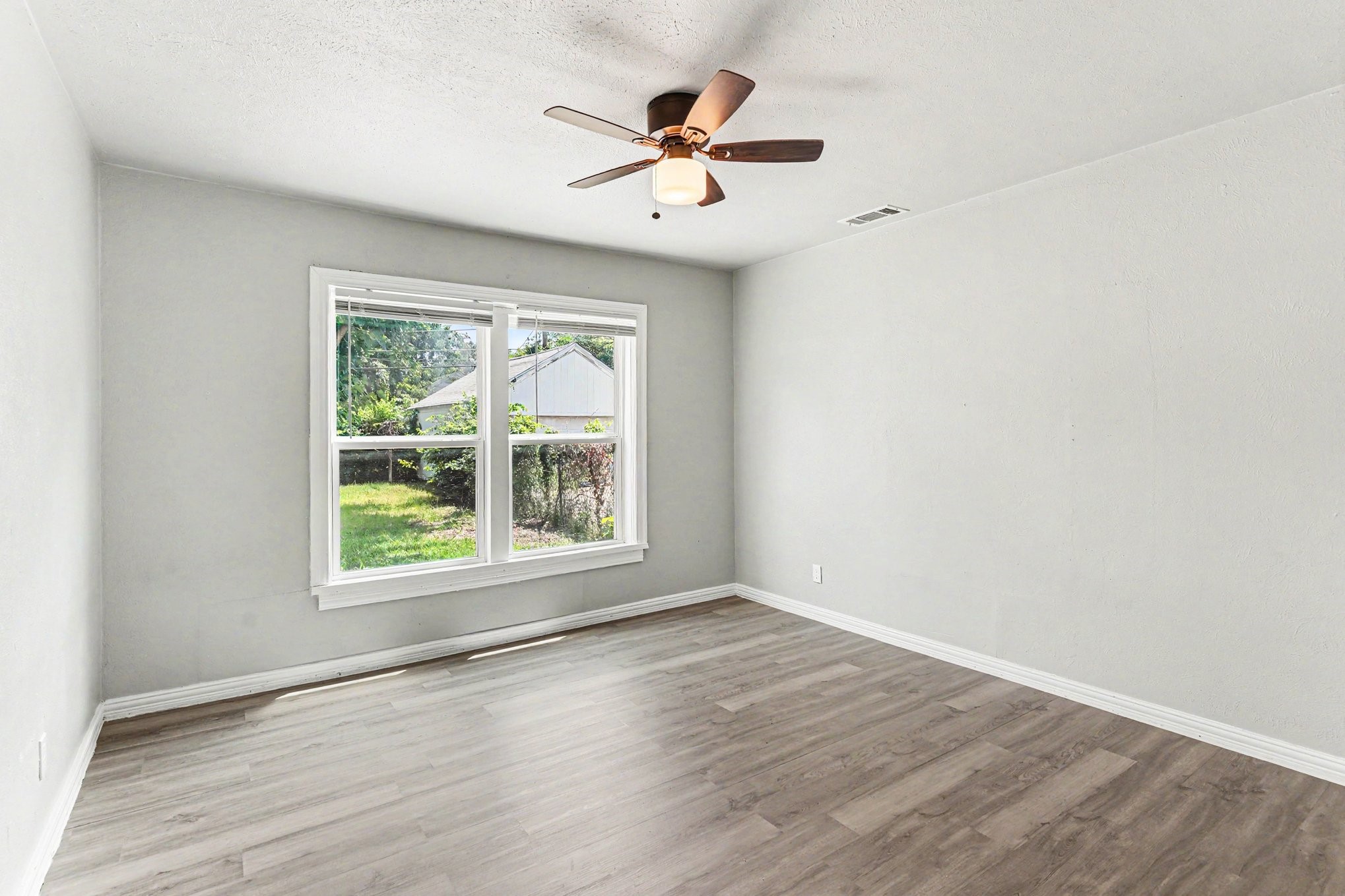 1108 E Robert Street Fort Worth TX 76104