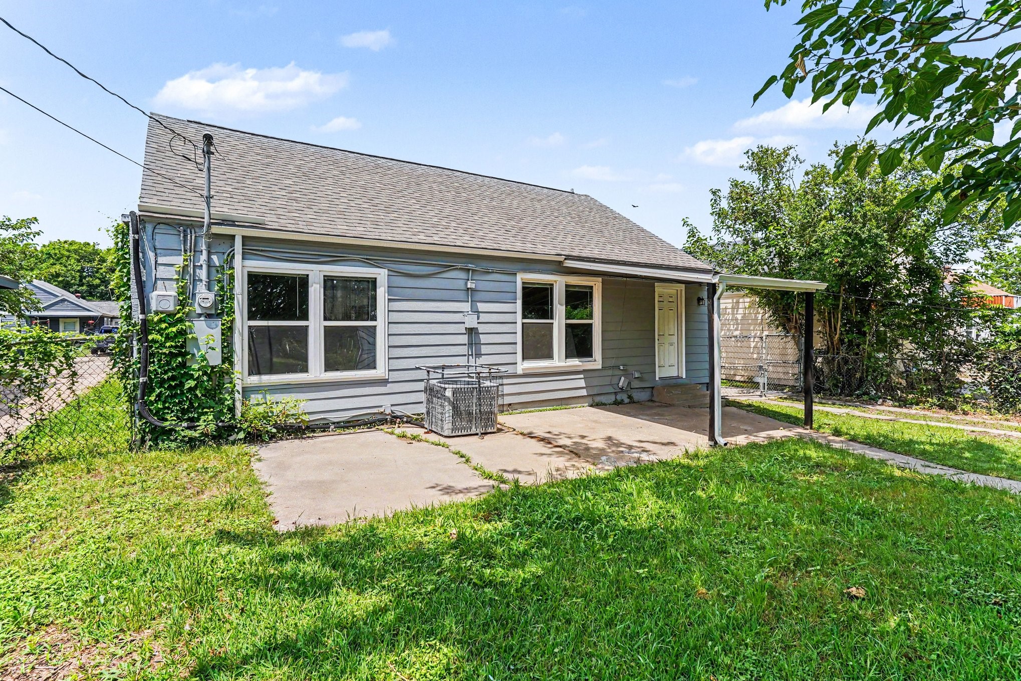 1108 E Robert Street Fort Worth TX 76104