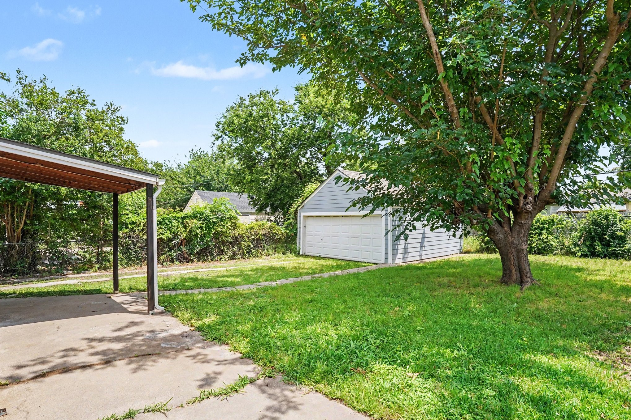 1108 E Robert Street Fort Worth TX 76104