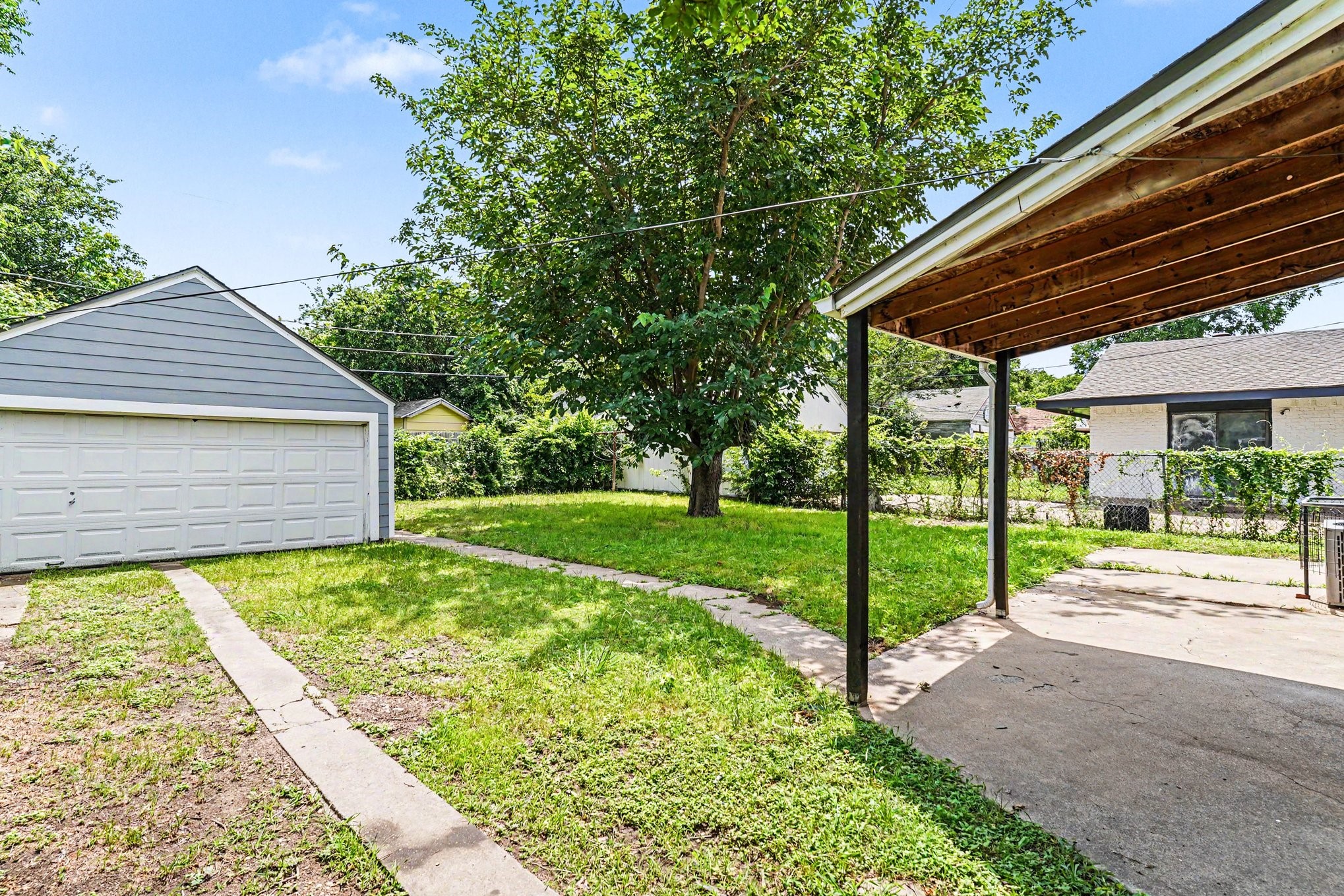 1108 E Robert Street Fort Worth TX 76104