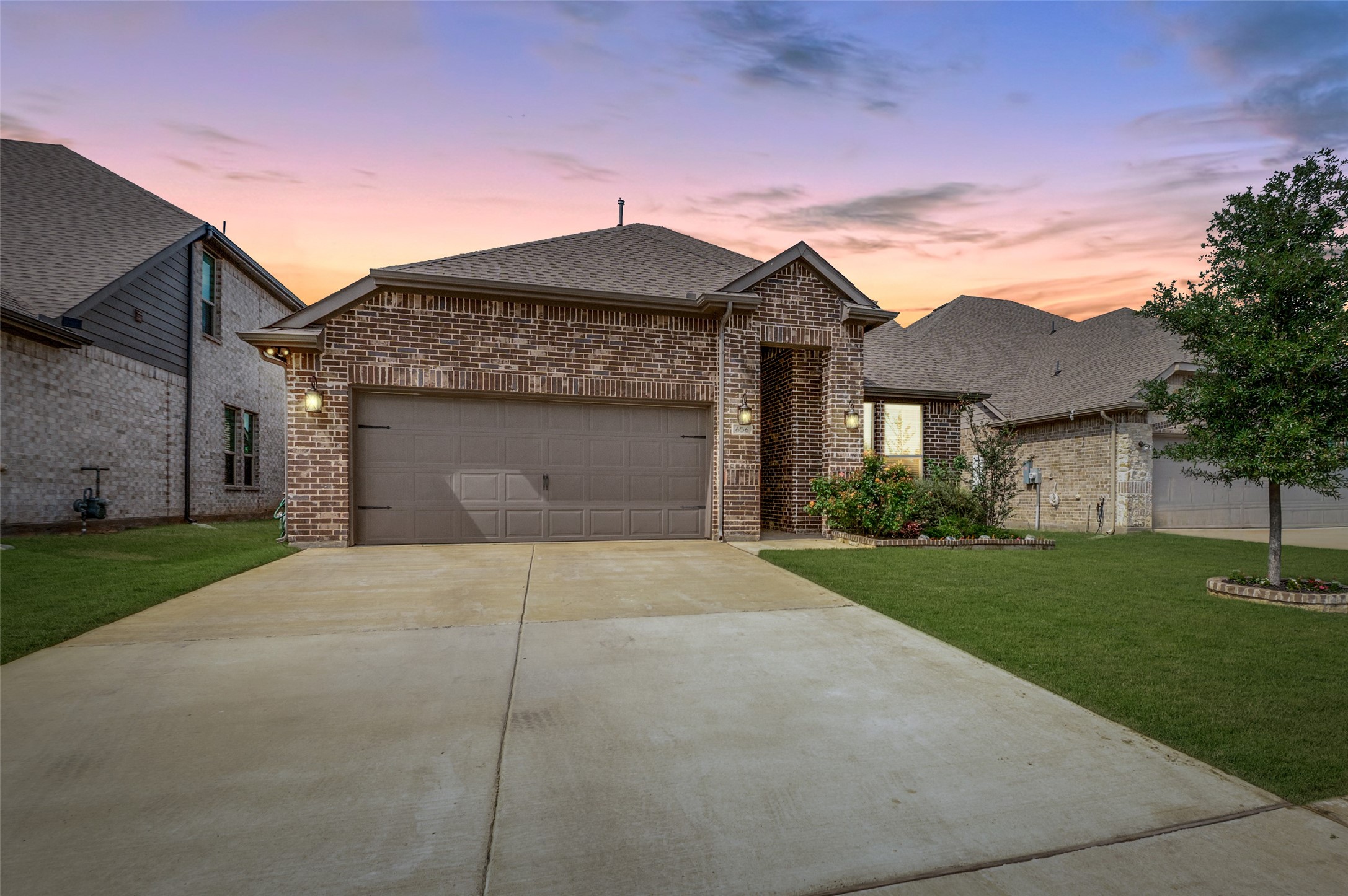 656 Bethpage Drive Red Oak TX 75154