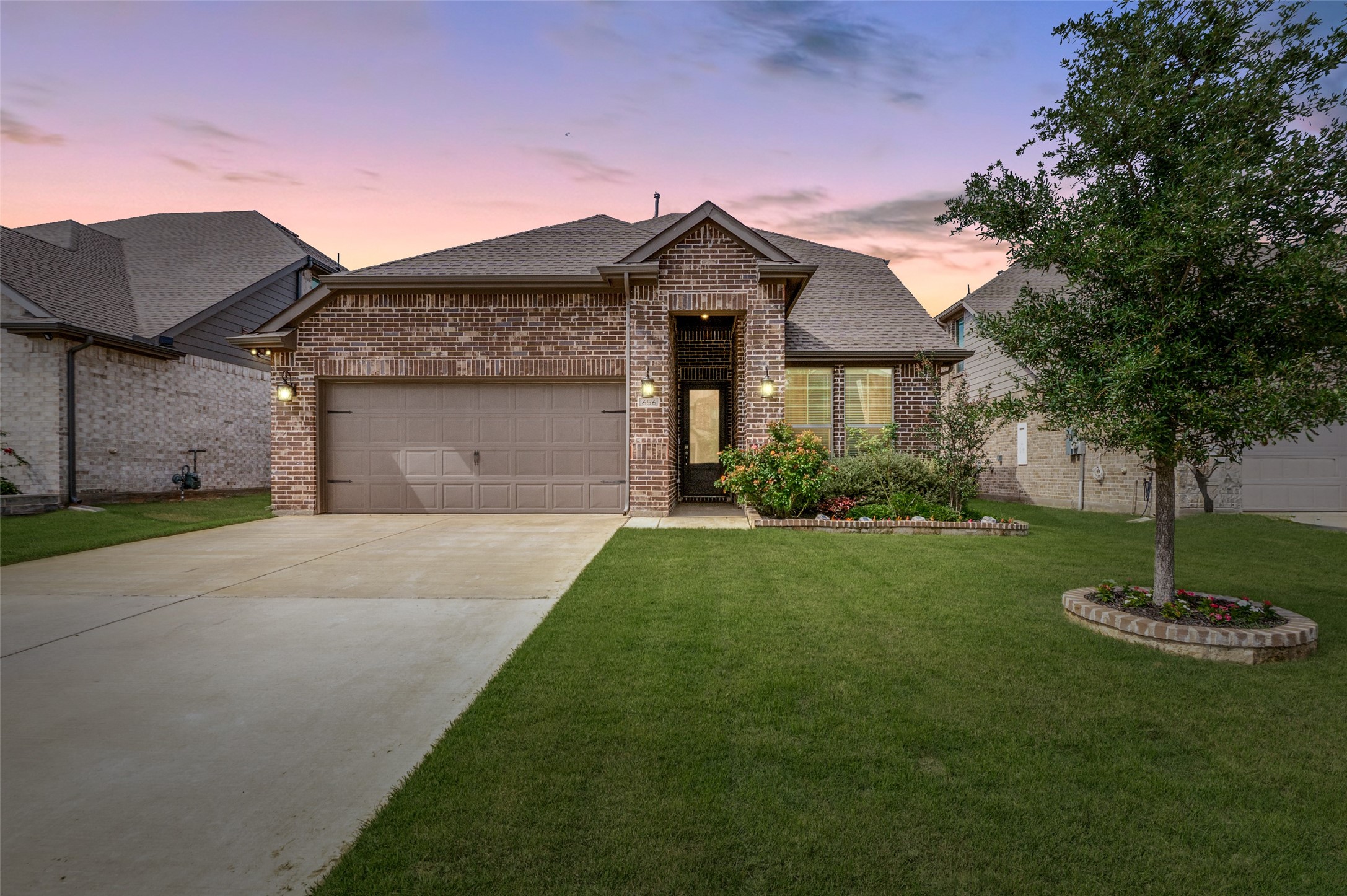 656 Bethpage Drive Red Oak TX 75154