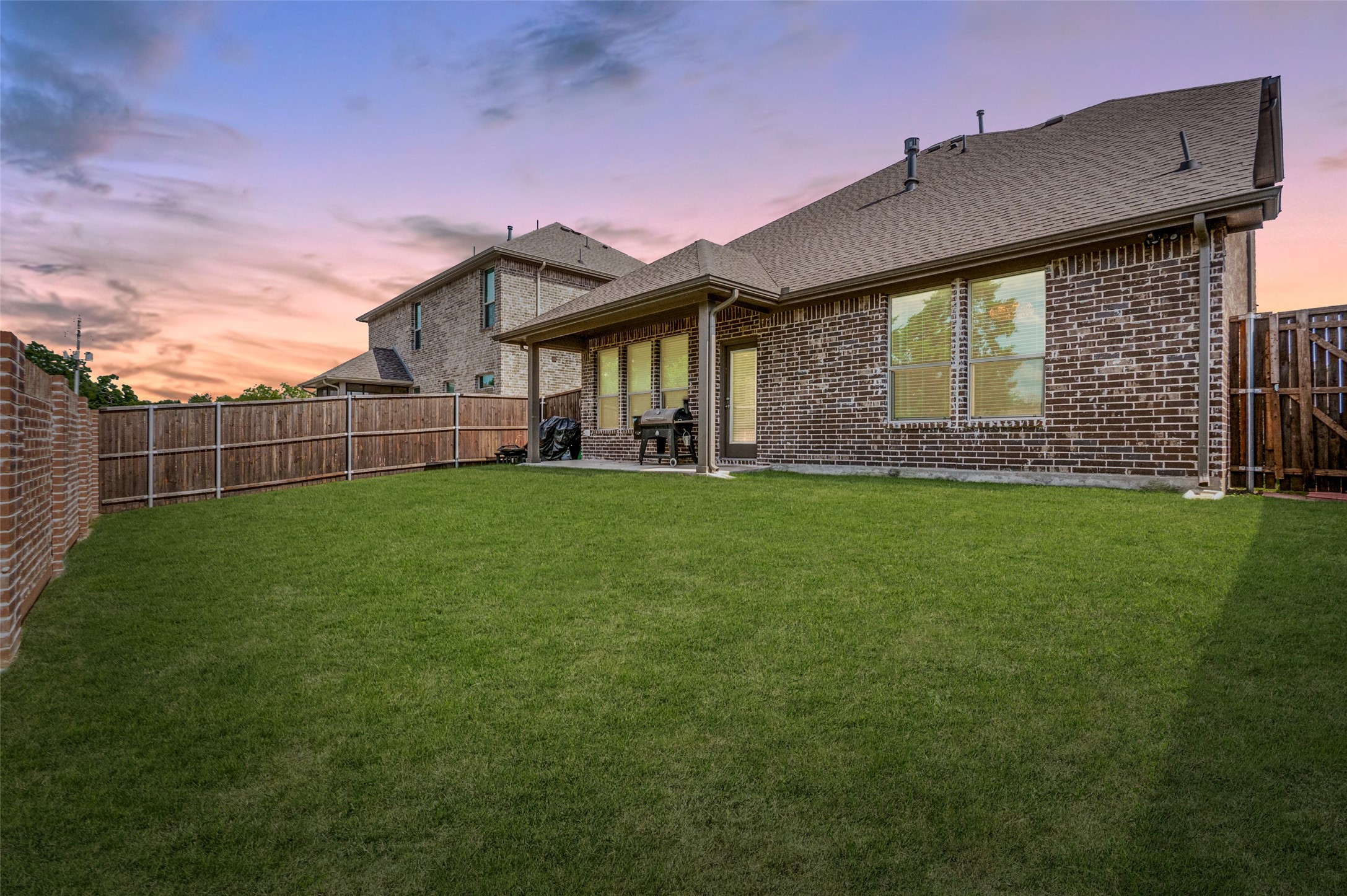 656 Bethpage Drive Red Oak TX 75154