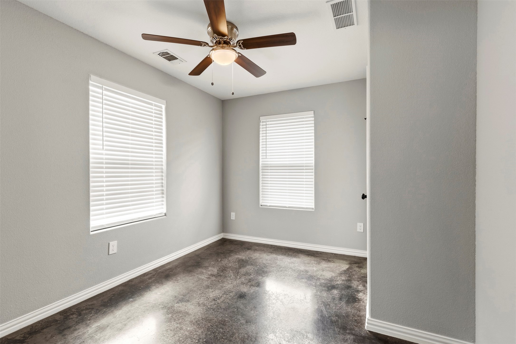 933 Rice Street Denison TX 75020
