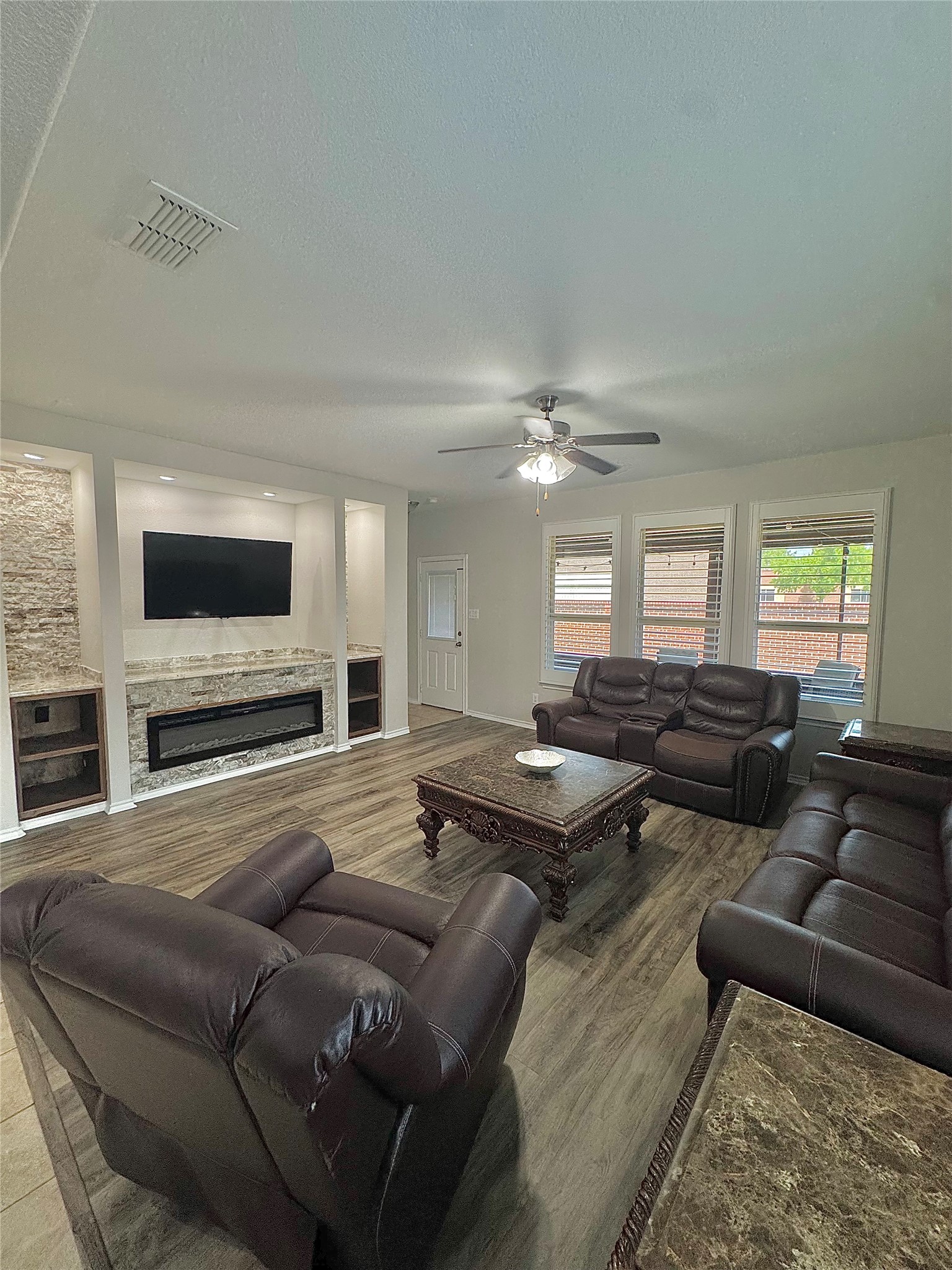 204 Red Fox Lane Denton TX 76210