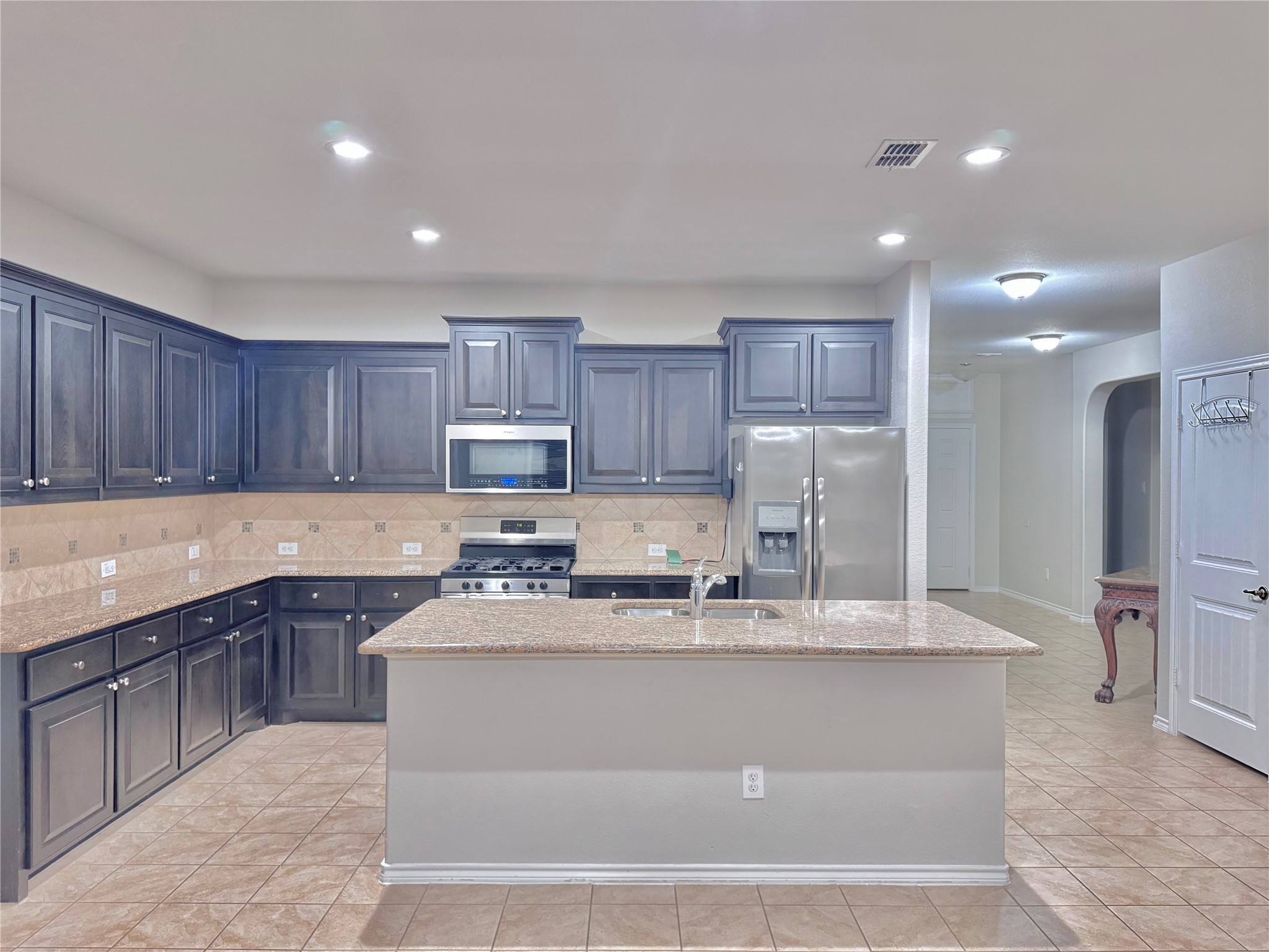 204 Red Fox Lane Denton TX 76210
