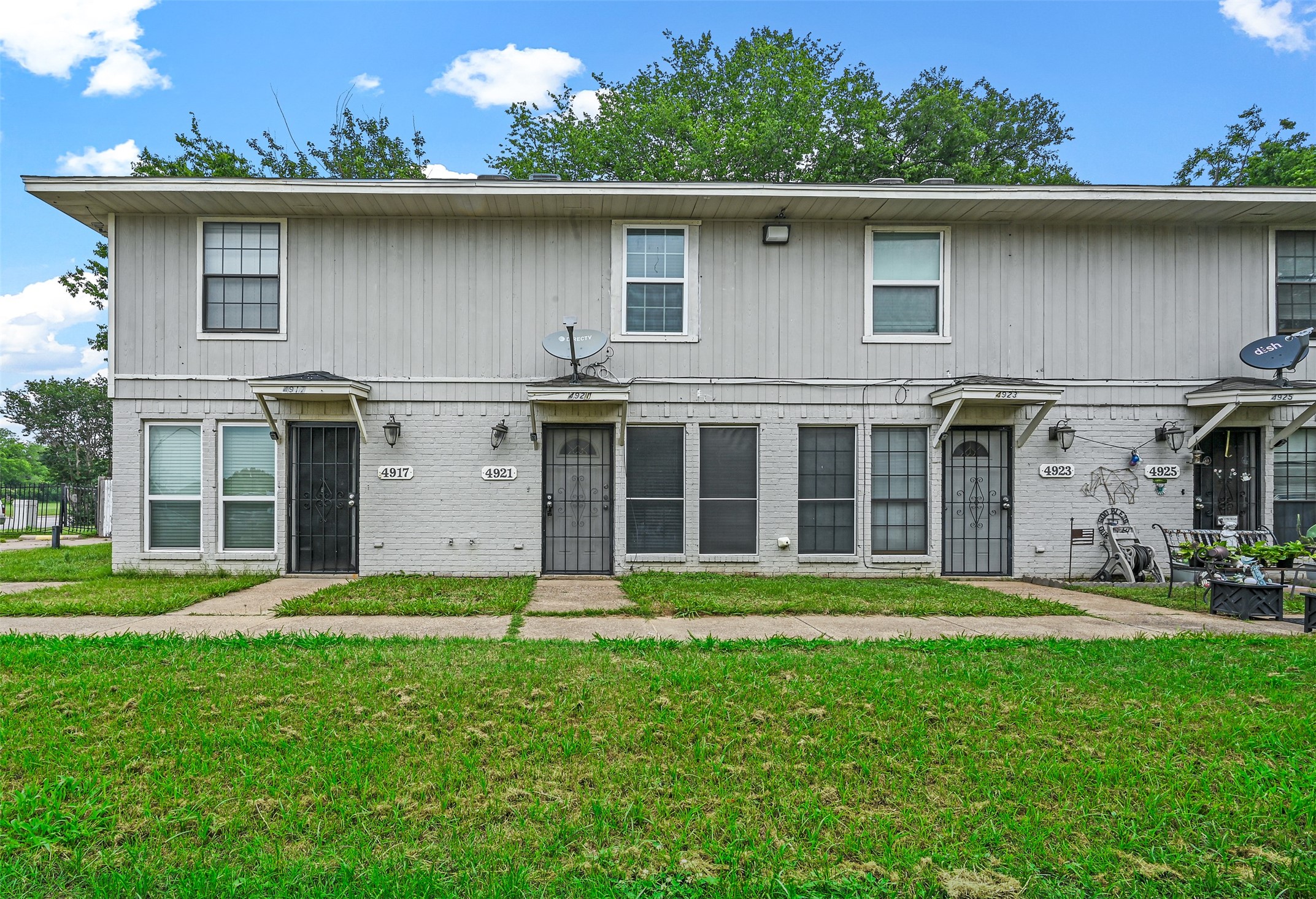 4921 Miller Avenue Fort Worth TX 76119