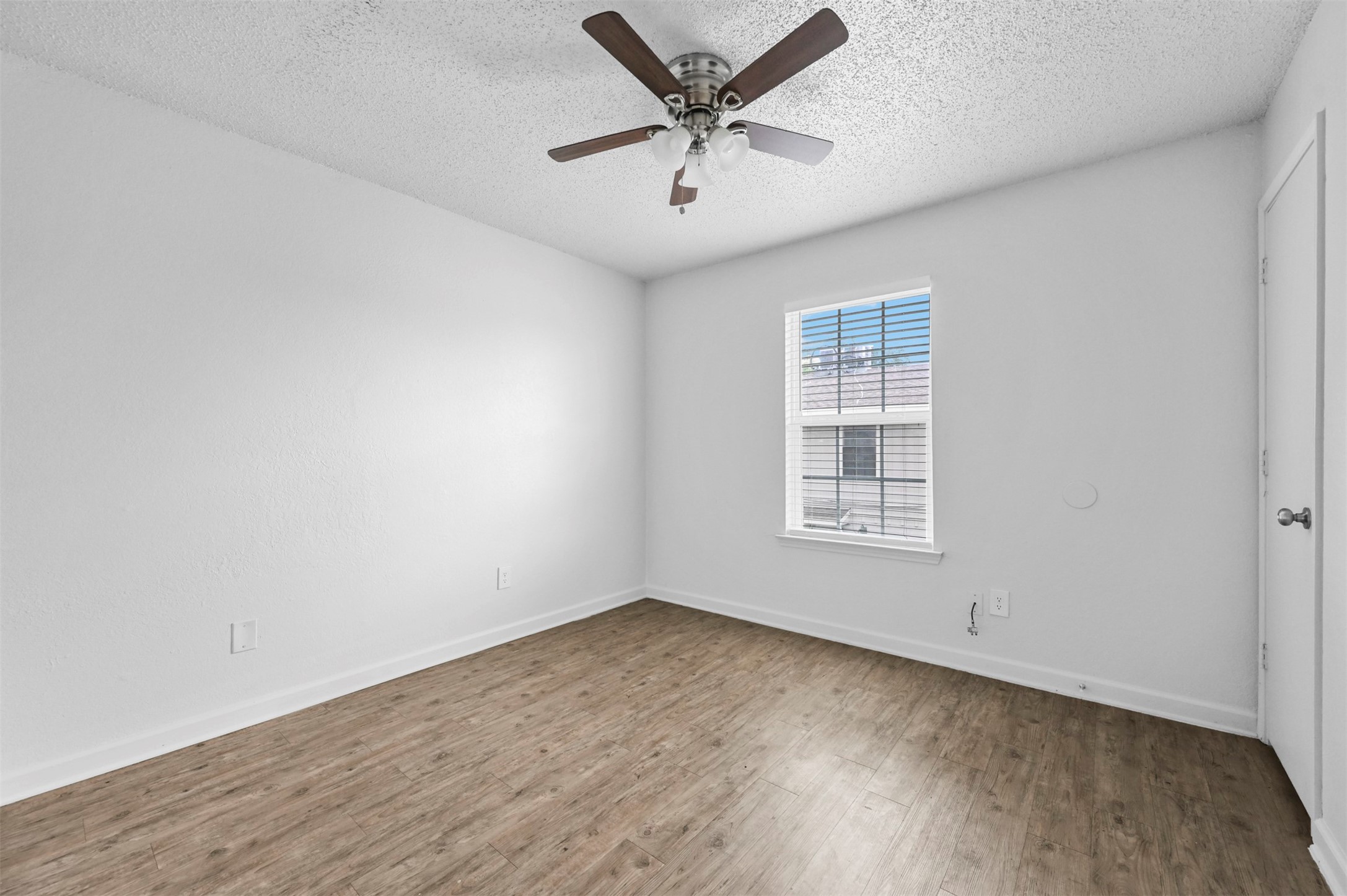 4921 Miller Avenue Fort Worth TX 76119