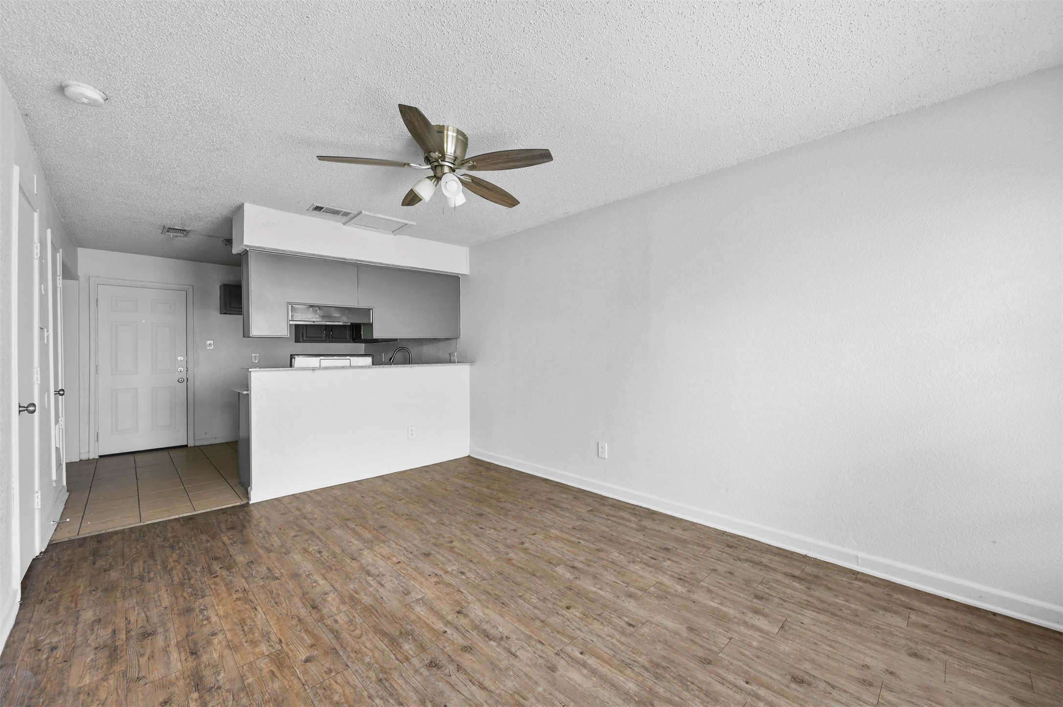4921 Miller Avenue Fort Worth TX 76119