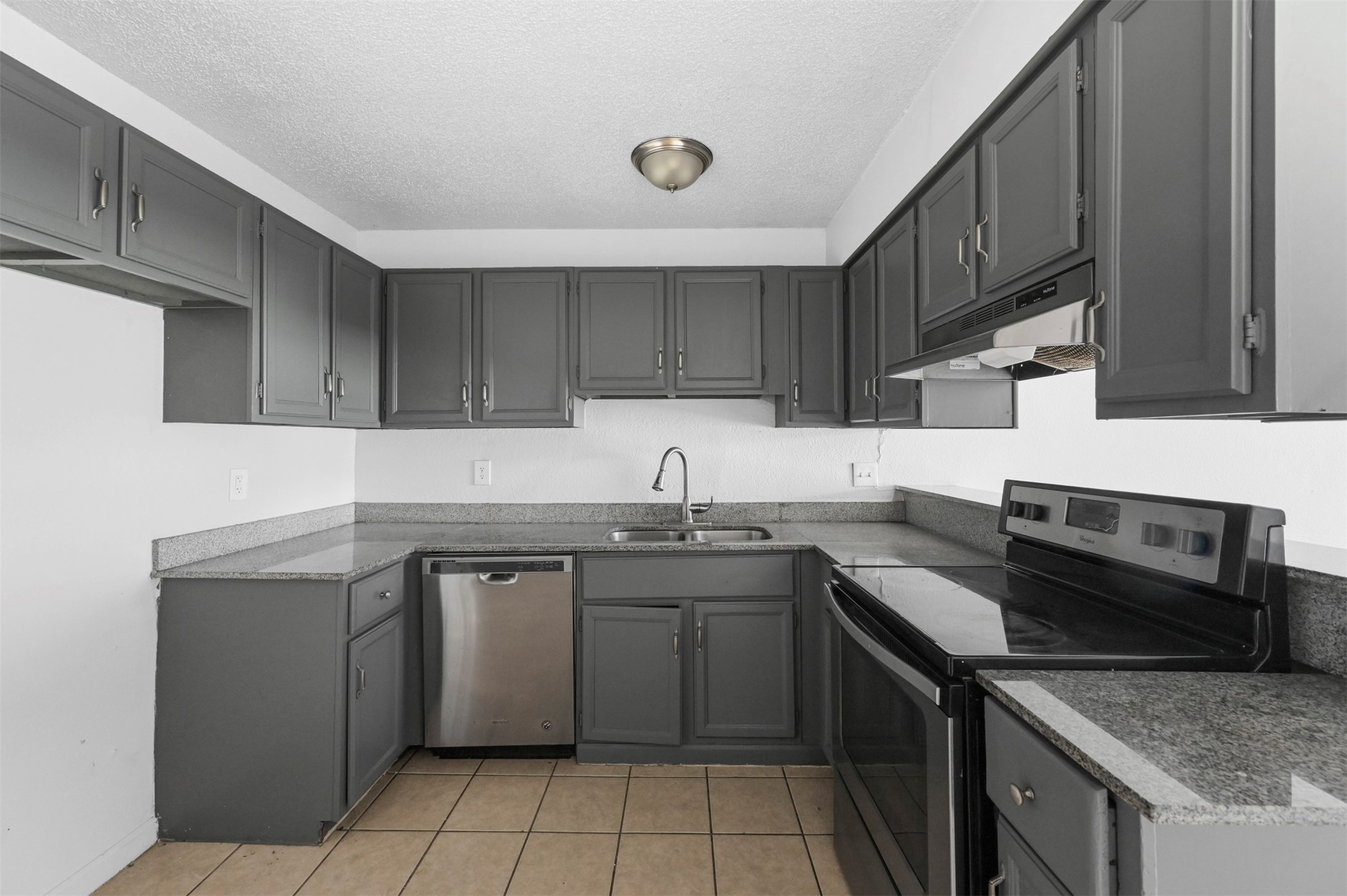 4921 Miller Avenue Fort Worth TX 76119