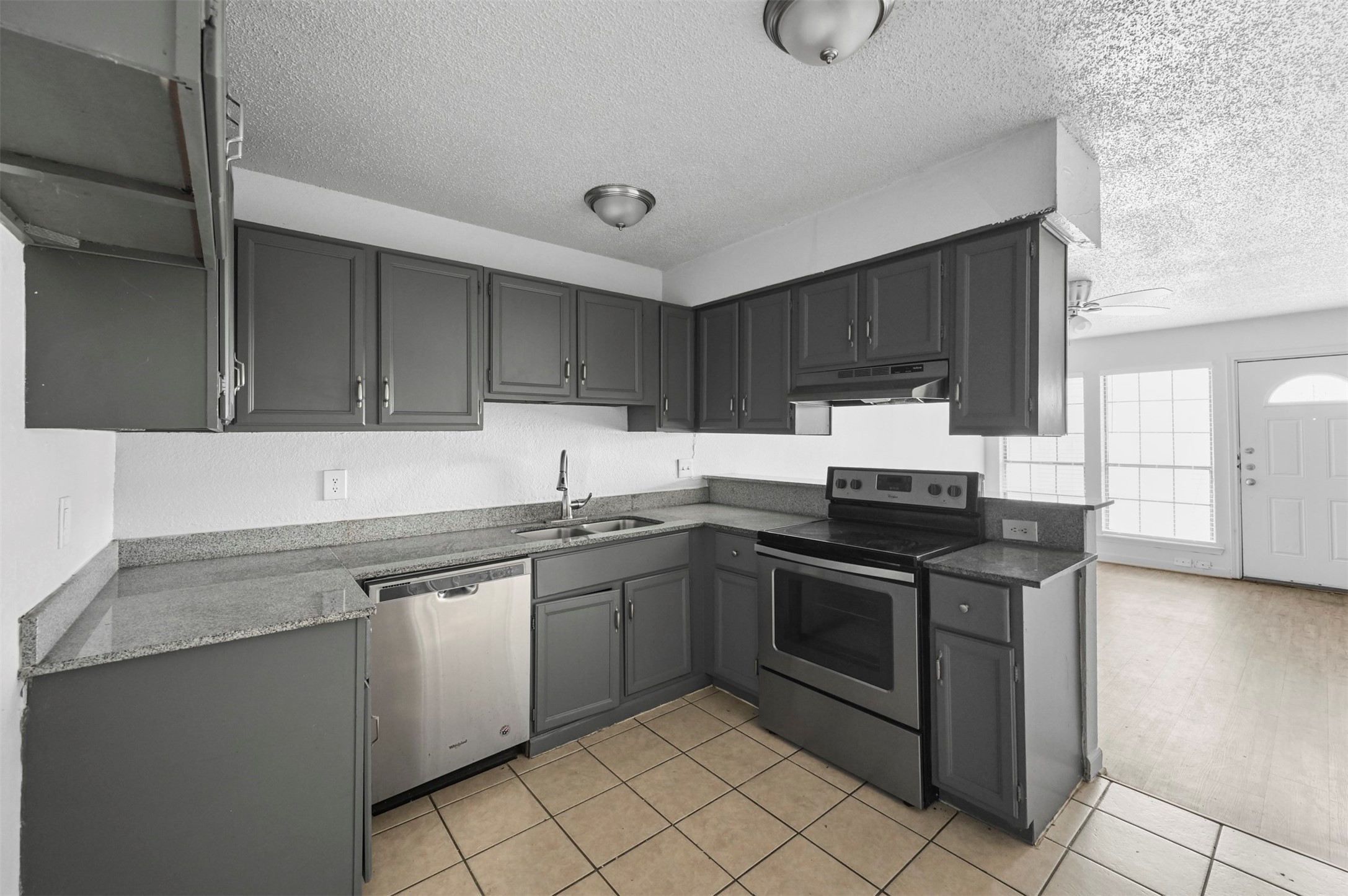 4921 Miller Avenue Fort Worth TX 76119