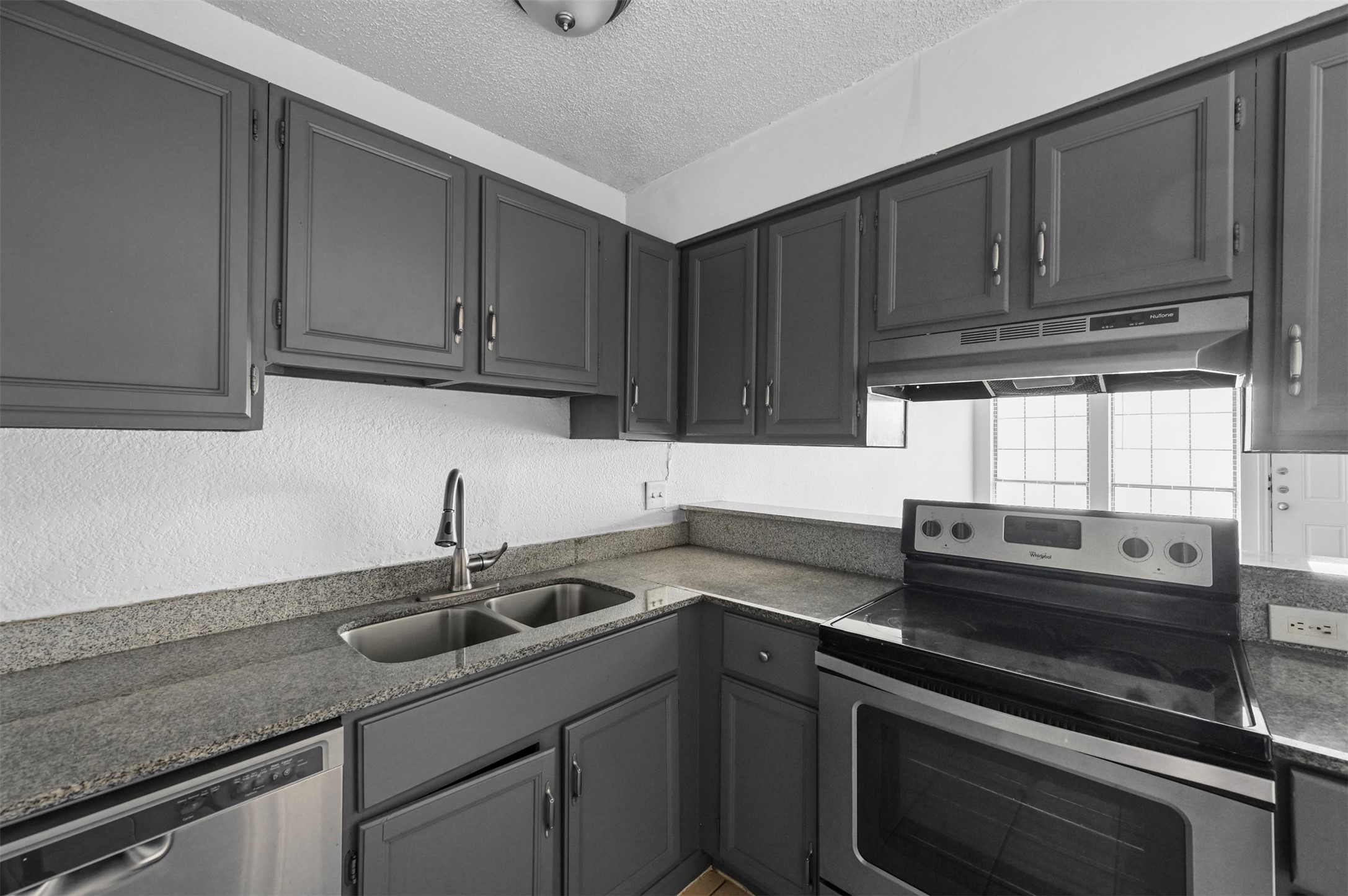 4921 Miller Avenue Fort Worth TX 76119