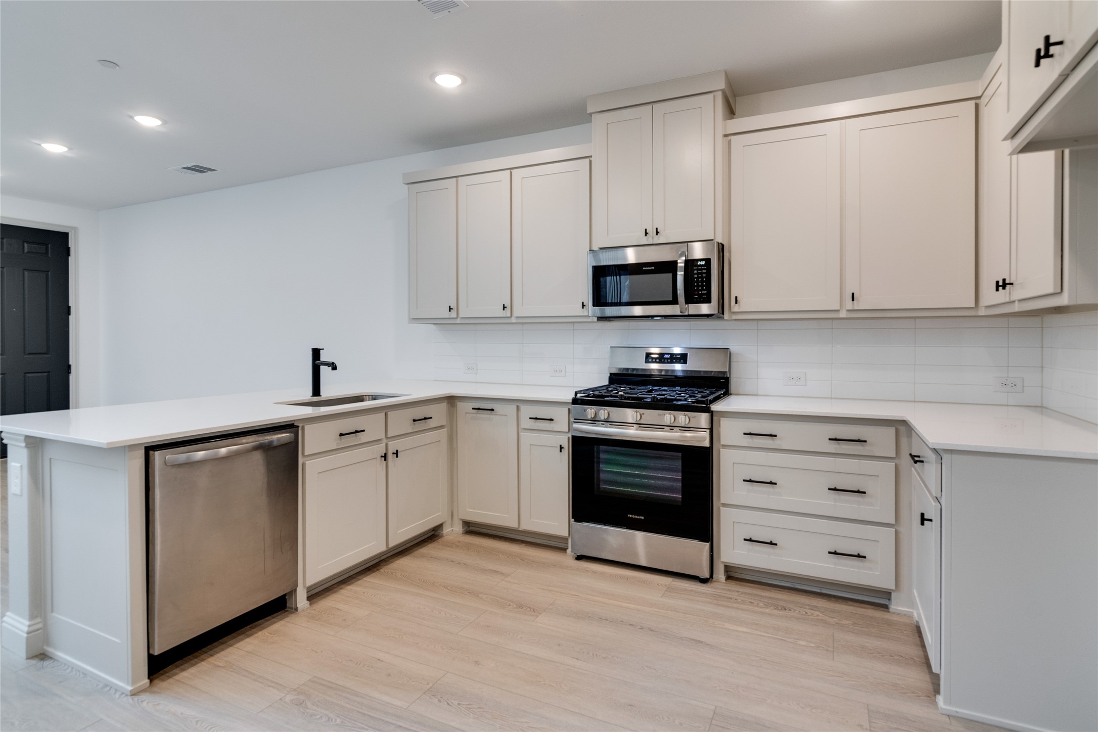 420 Parkside Drive Argyle TX 76226