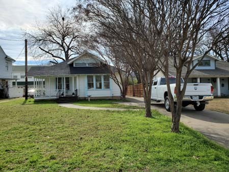 921 W Oak Street Denton TX 76201