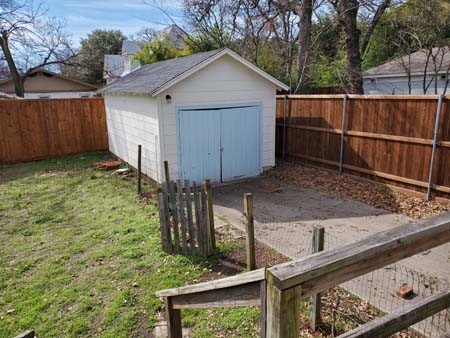 921 W Oak Street Denton TX 76201