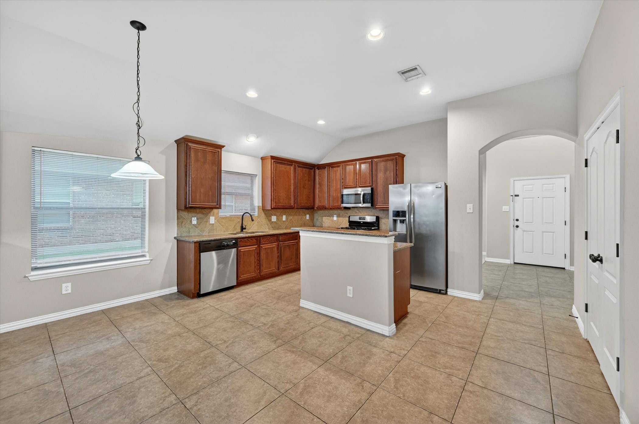 8204 Tierra Del Sol Road Arlington TX 76002