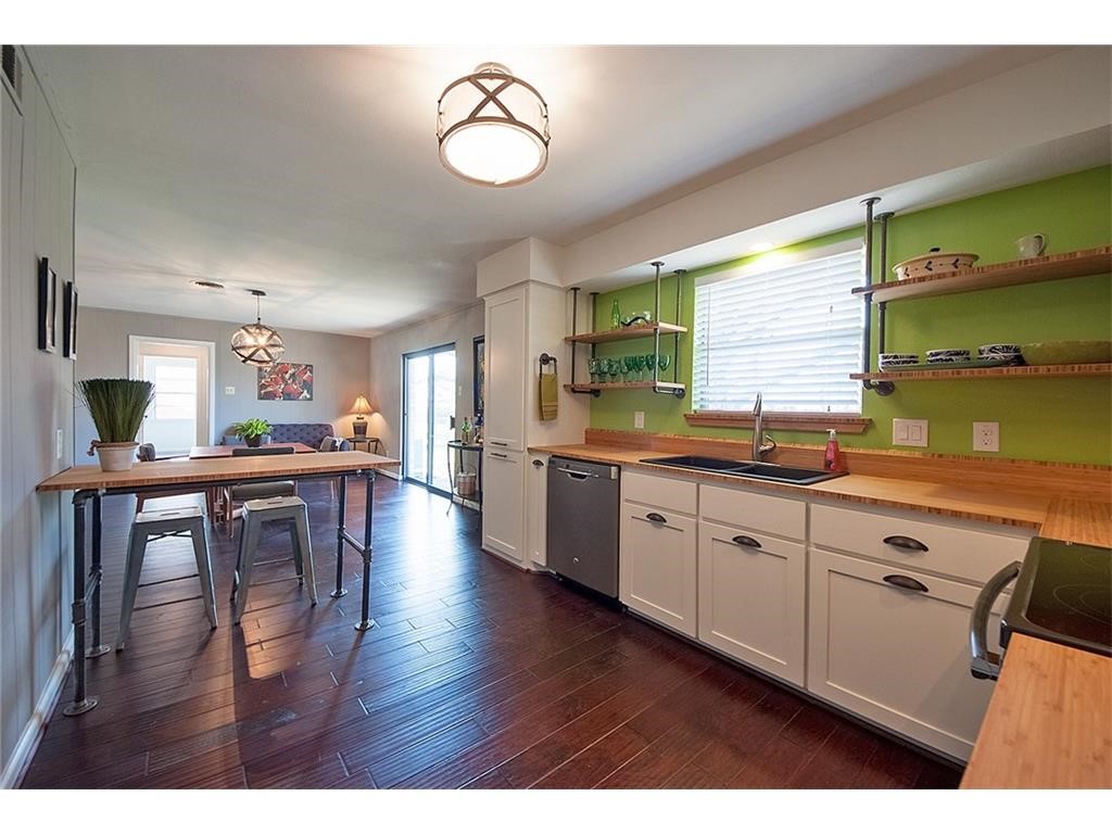 8717 Hackney Lane Dallas TX 75238