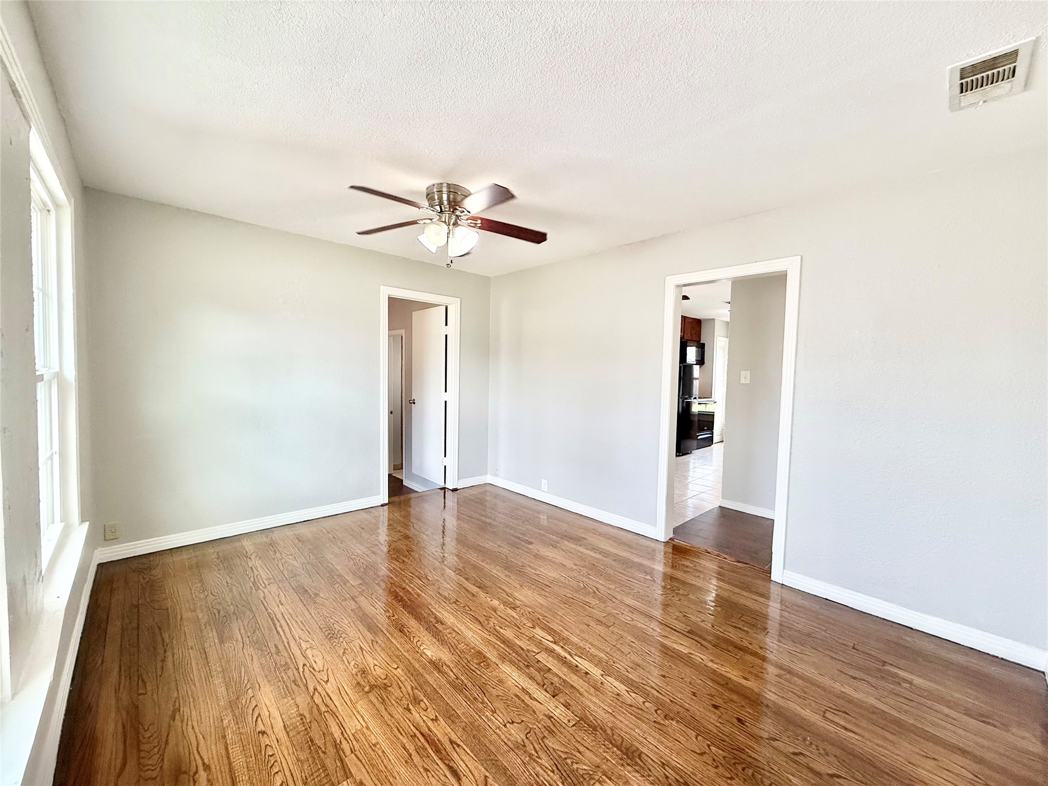 4813 Sandage Avenue Fort Worth TX 76115