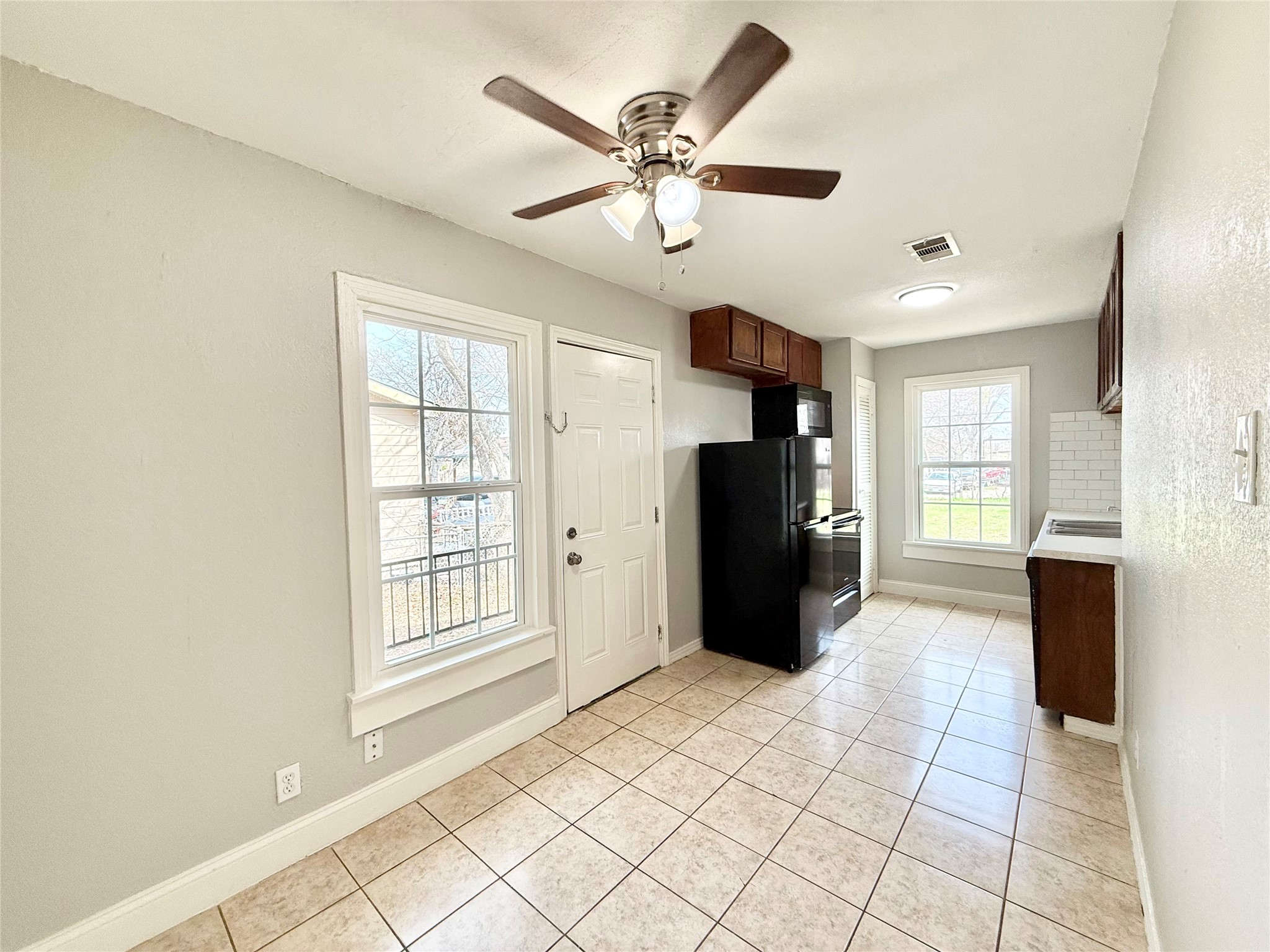 4813 Sandage Avenue Fort Worth TX 76115