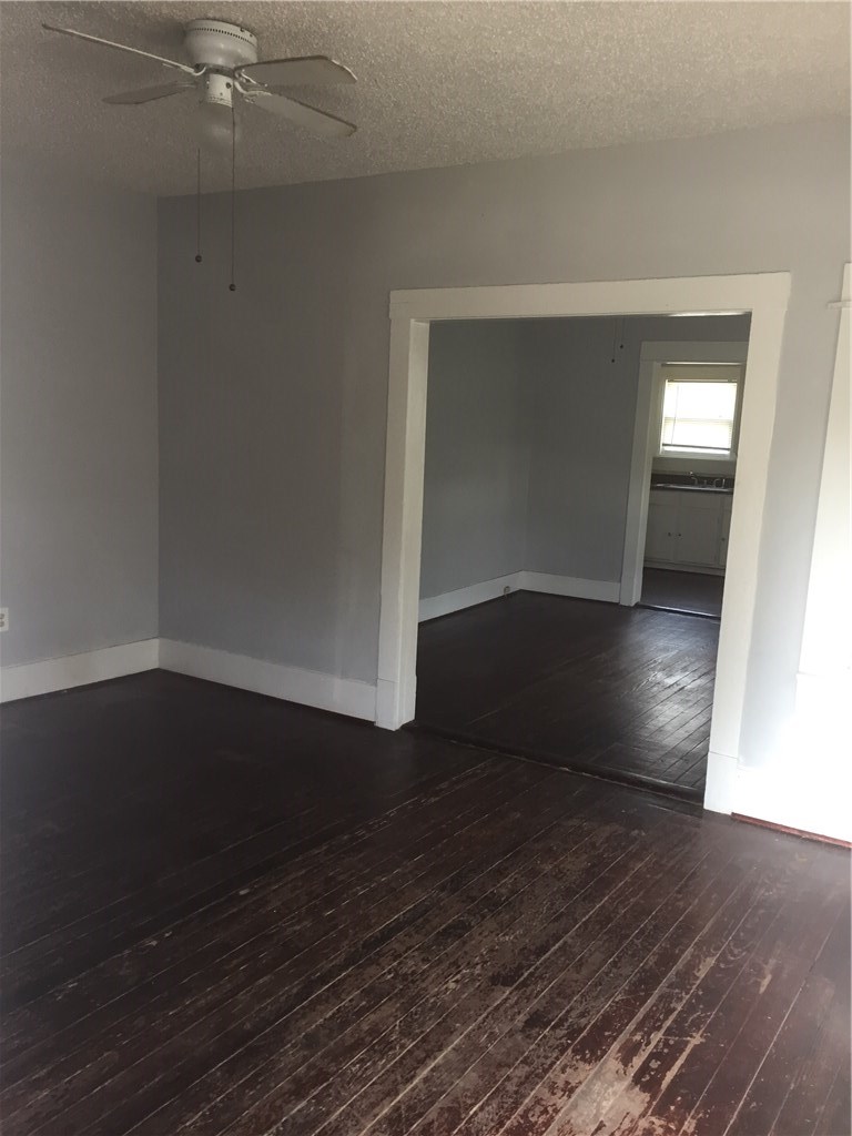813 W 8th Street Dallas TX 75208