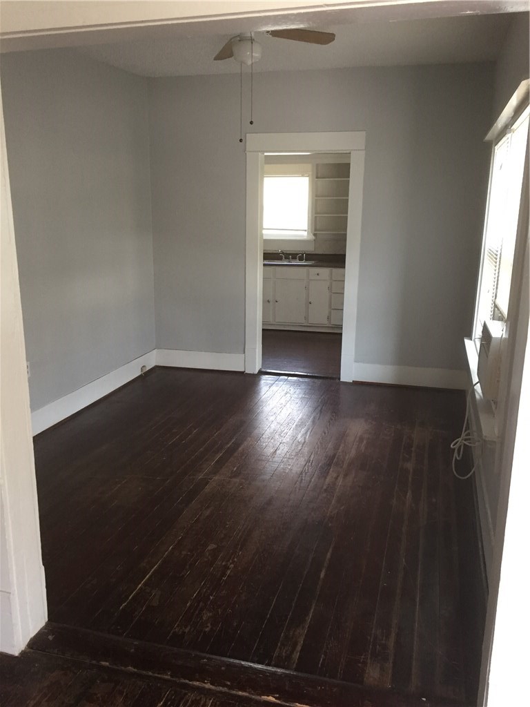 813 W 8th Street Dallas TX 75208