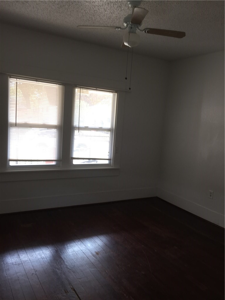 813 W 8th Street Dallas TX 75208