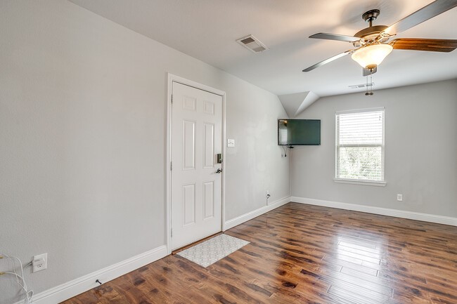 4203 Aspen Grove Court Arlington TX 76005