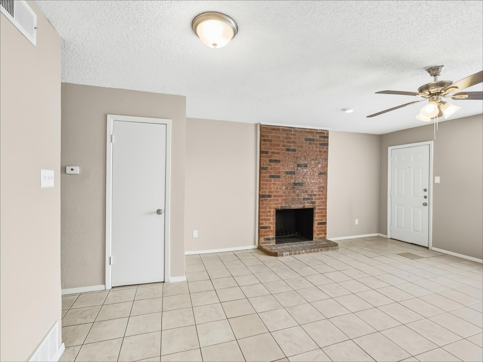 1006 Bland Drive Arlington TX 76010