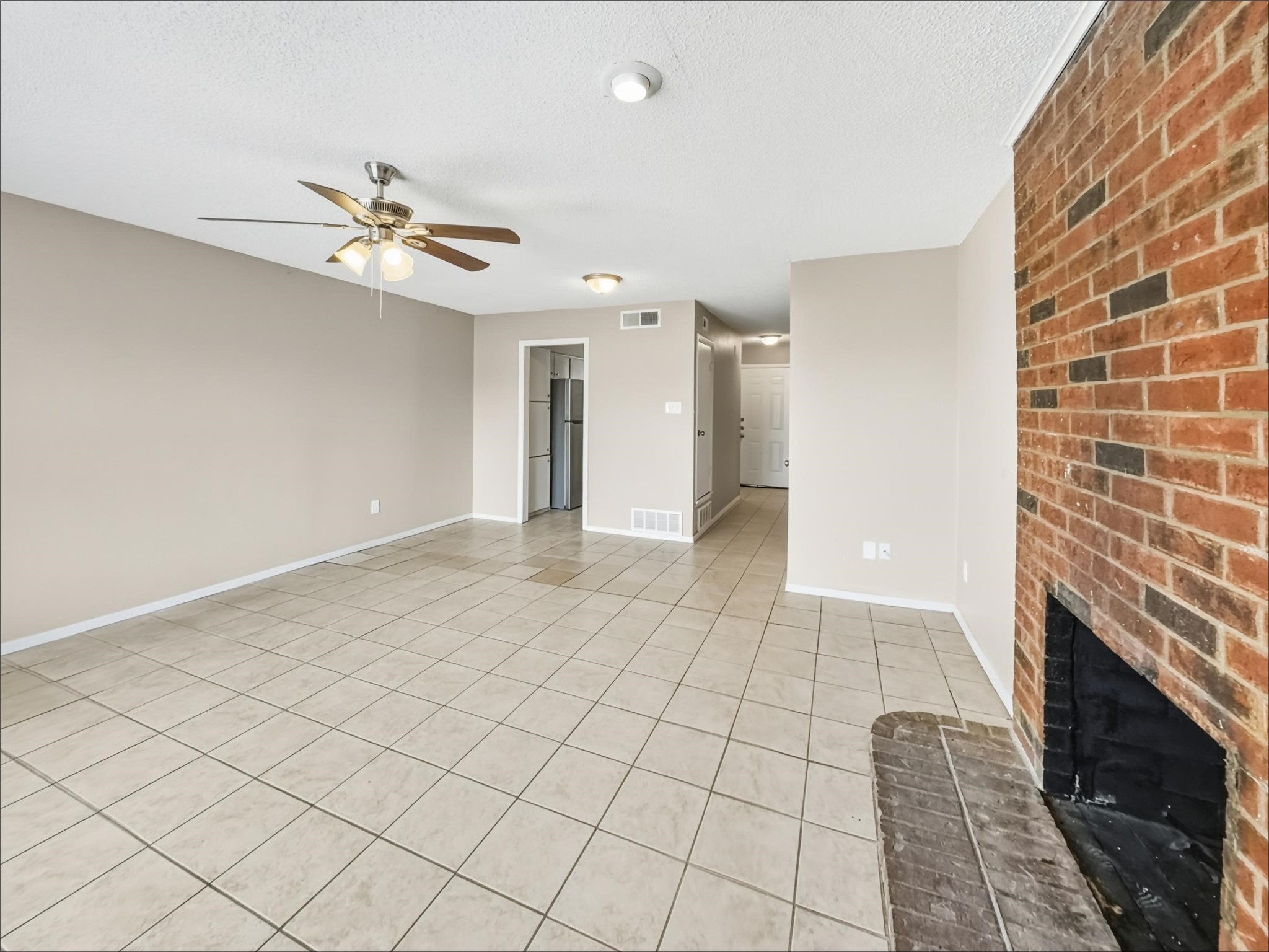1006 Bland Drive Arlington TX 76010