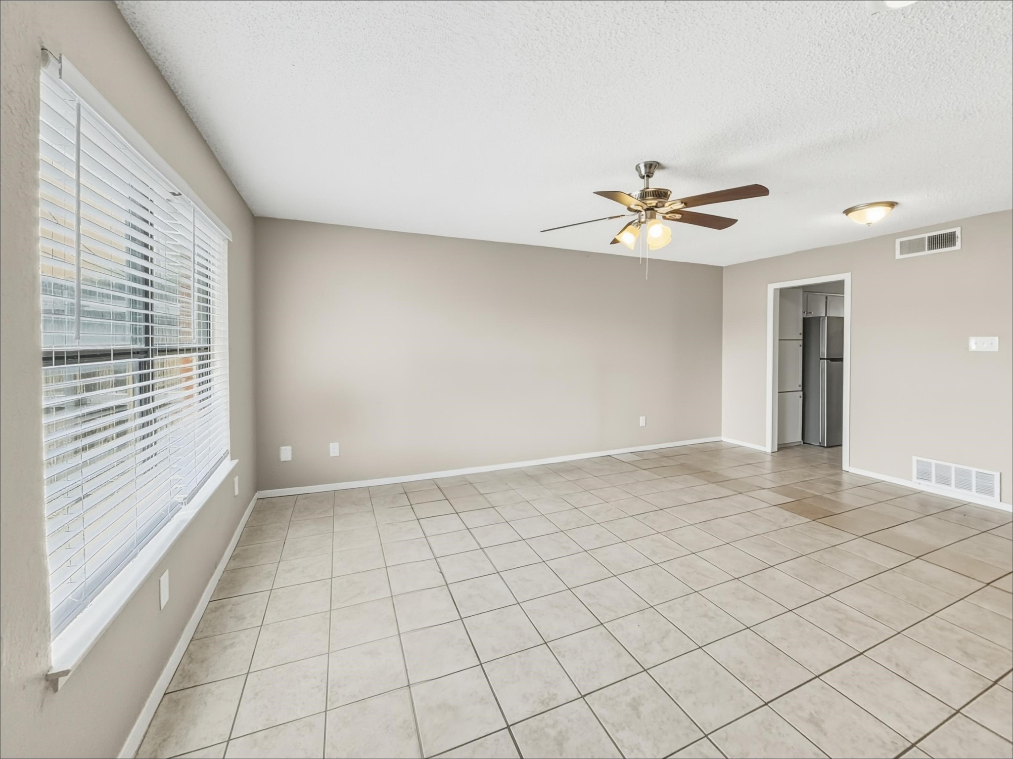 1006 Bland Drive Arlington TX 76010