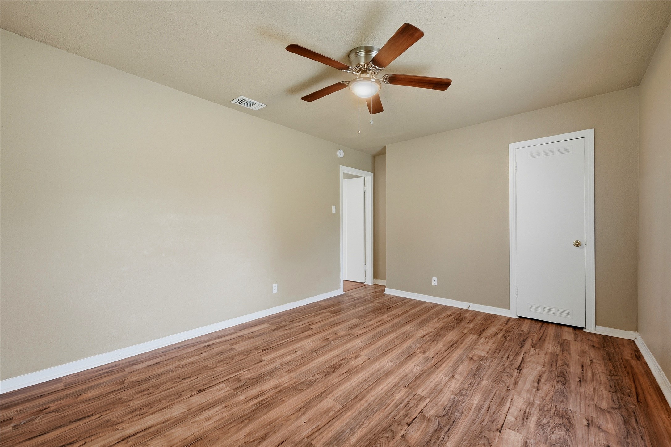 1701 W Elm Street Denison TX 75020