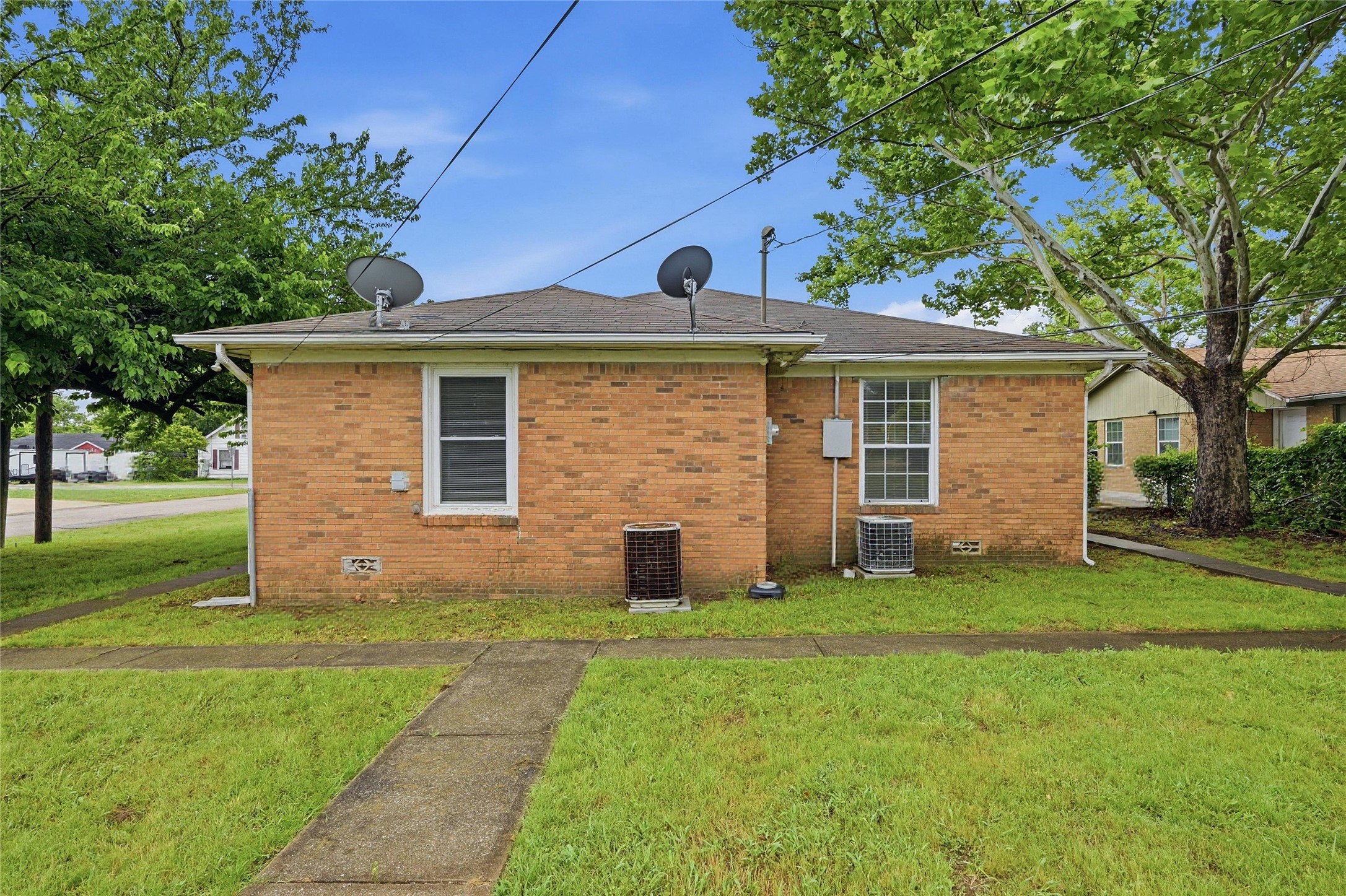 1701 W Elm Street Denison TX 75020