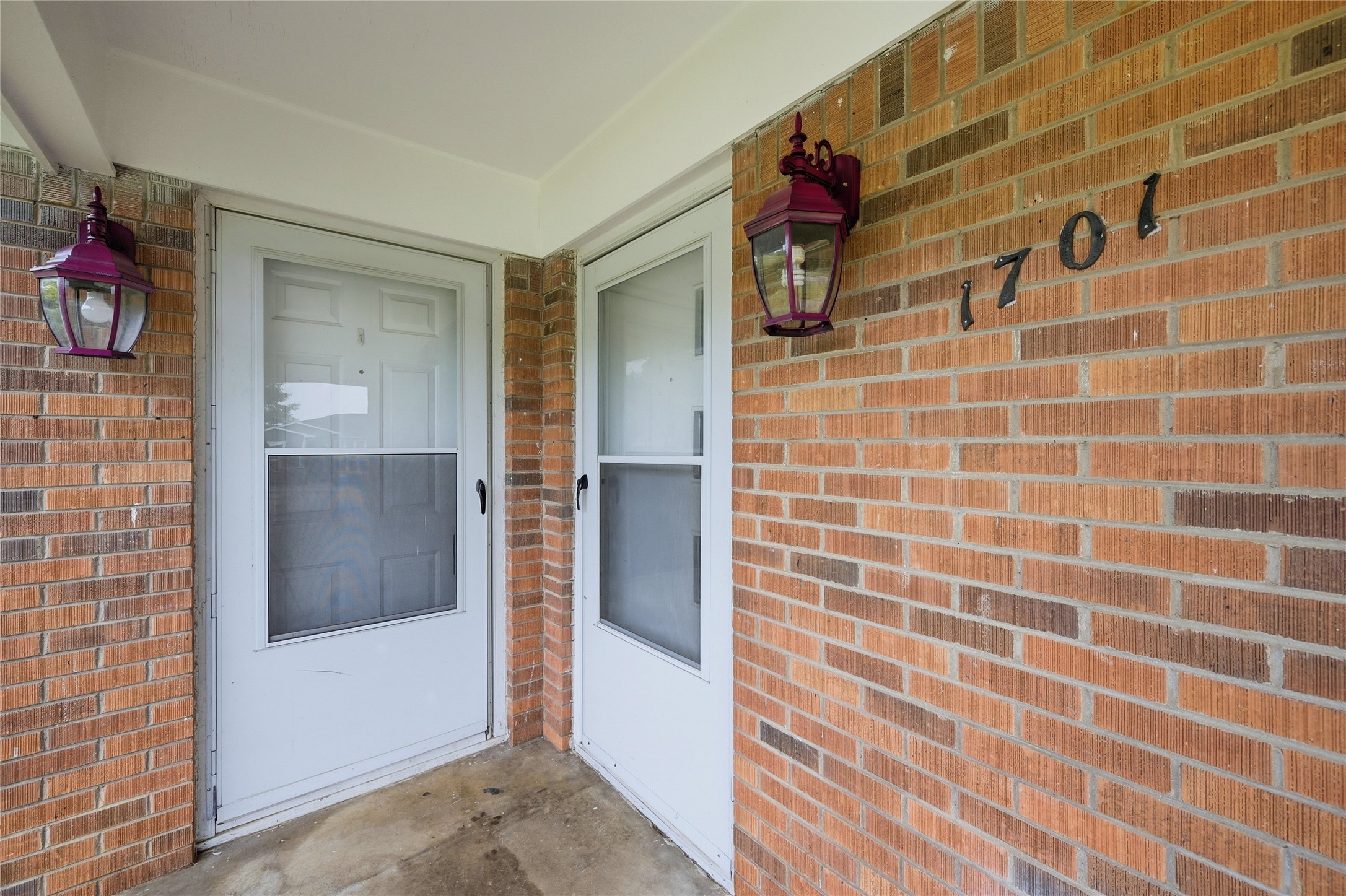 1701 W Elm Street Denison TX 75020