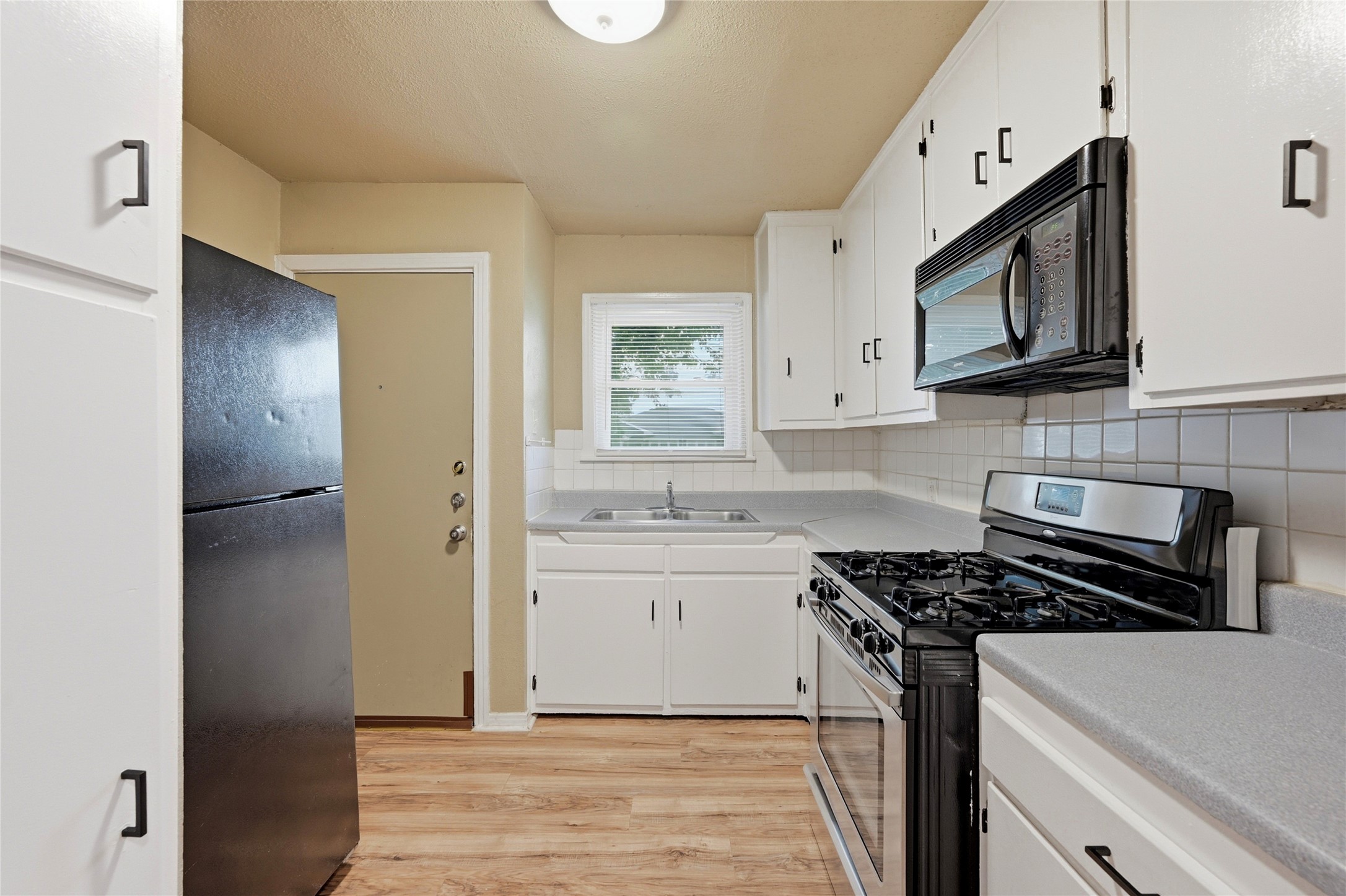 1701 W Elm Street Denison TX 75020