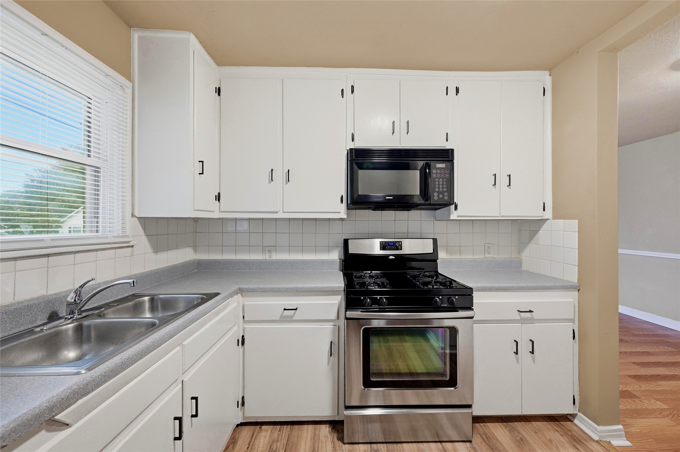 1701 W Elm Street Denison TX 75020