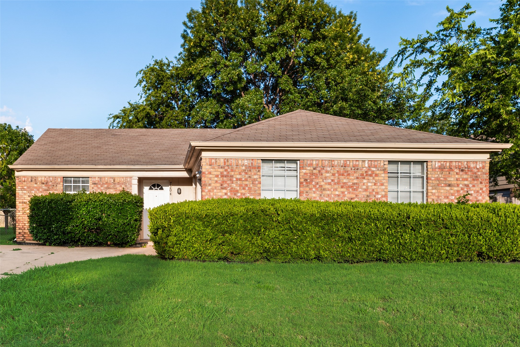 7204 Shadow Bend Drive Fort Worth TX 76137