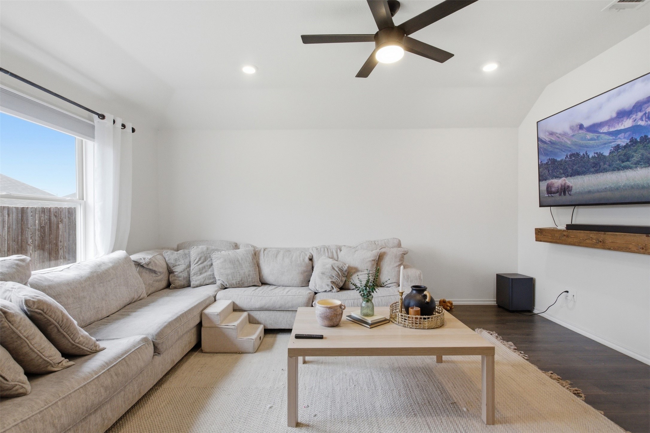 1200 Canterbury Lane Ennis TX 75119