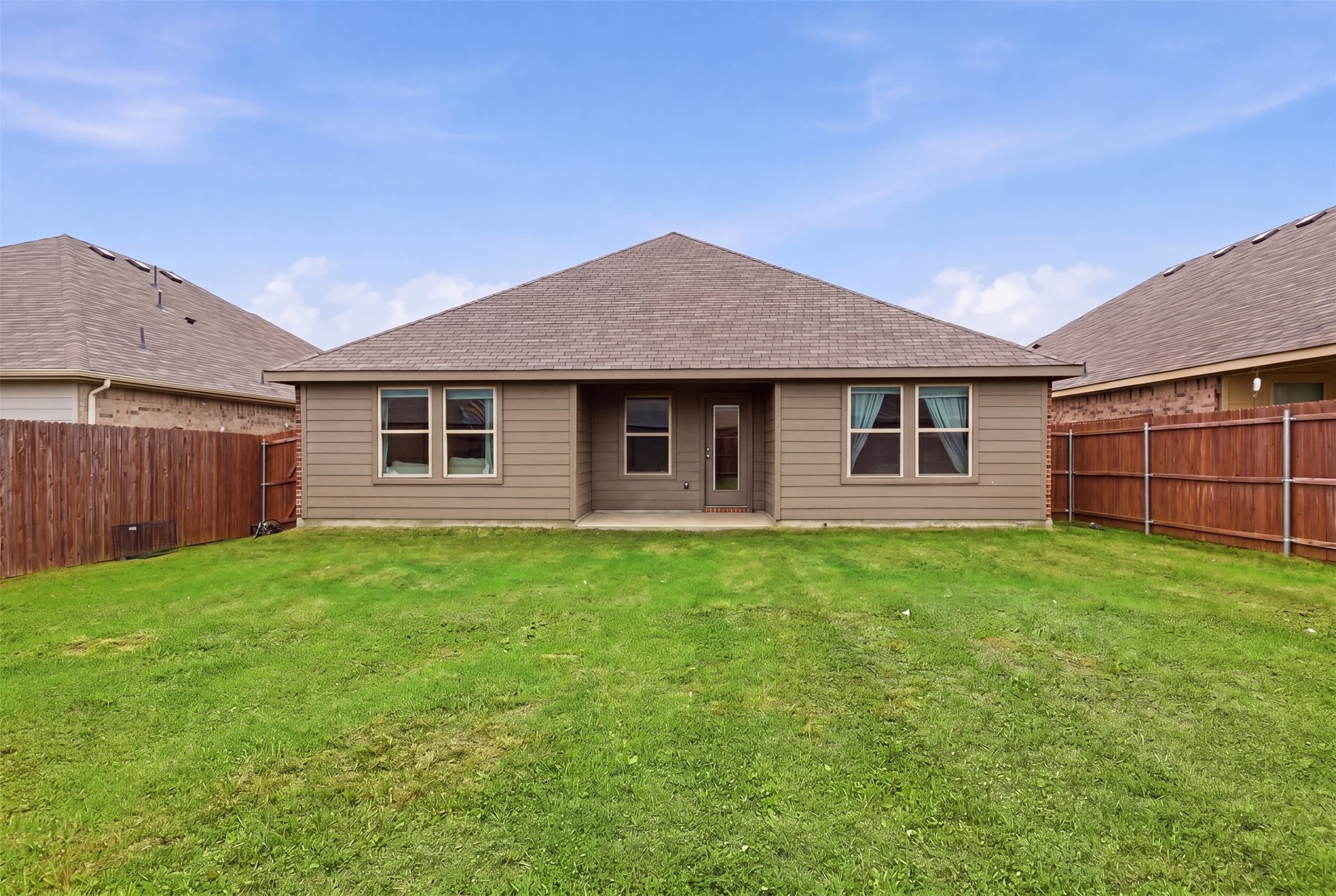 1200 Canterbury Lane Ennis TX 75119