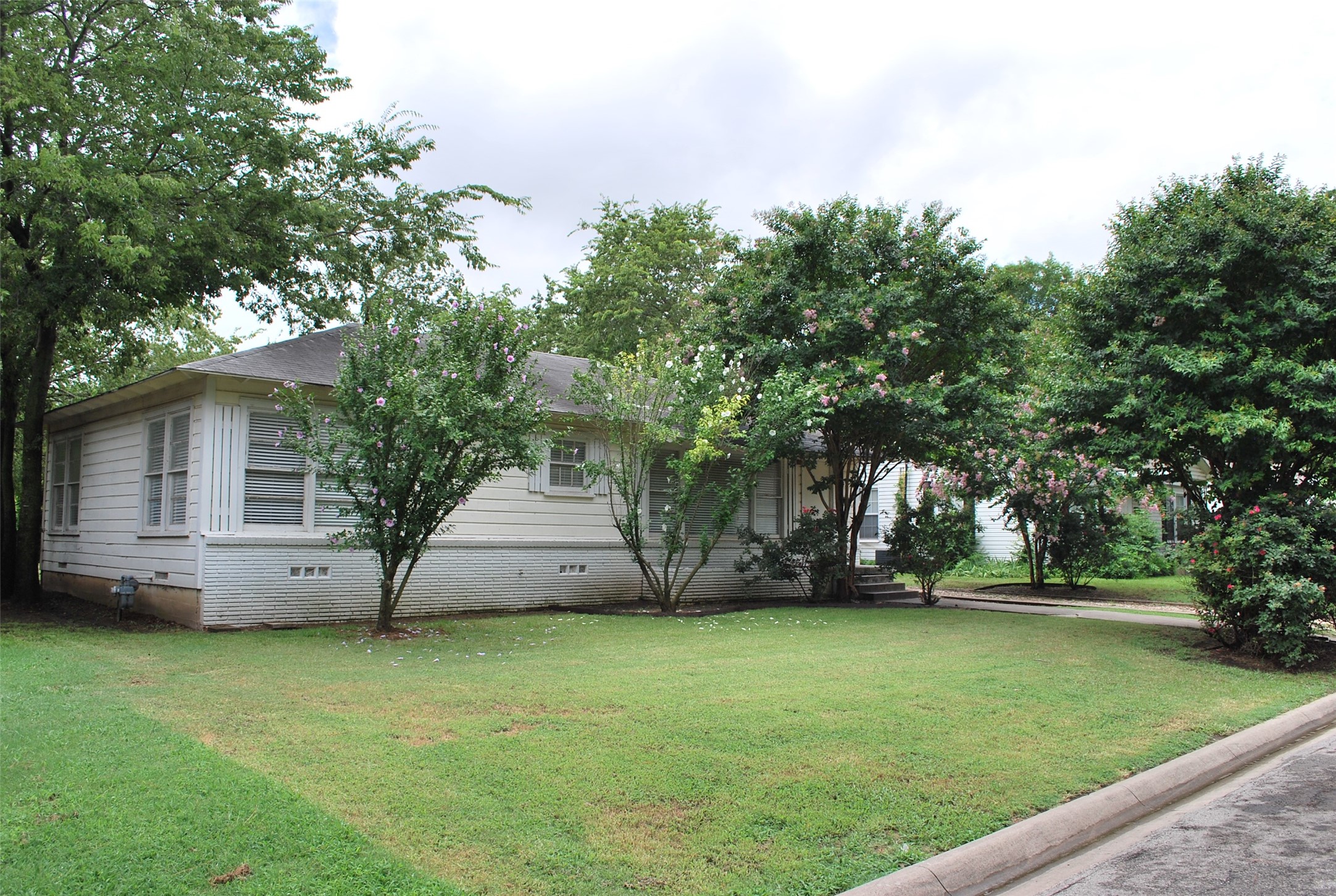 1419 Broadway Street Denton TX 76201